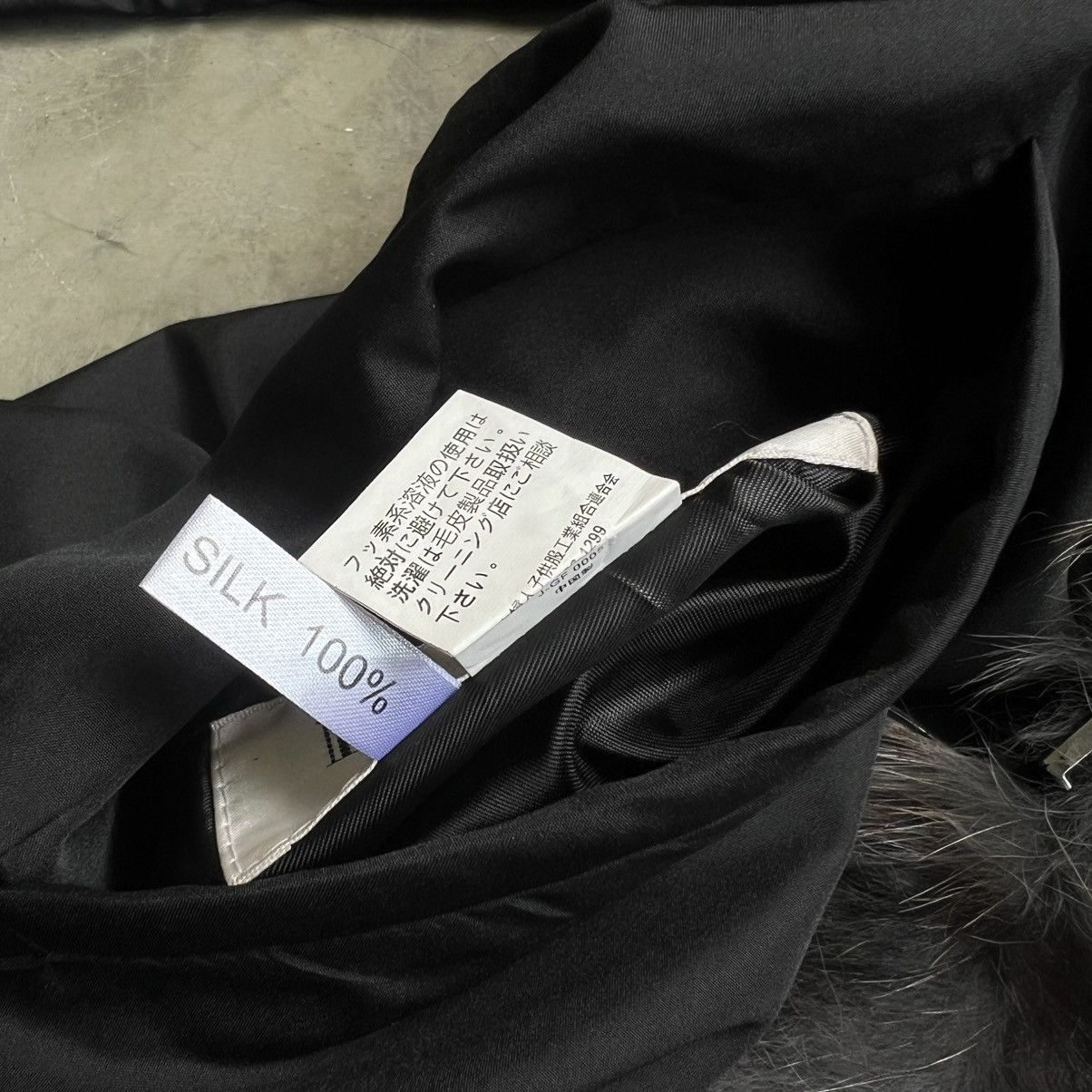 Balmain Vintage Balmain Reversible Monogram Fox Fur Silk Jacket Size US XL / EU 56 / 4 - 13 Thumbnail