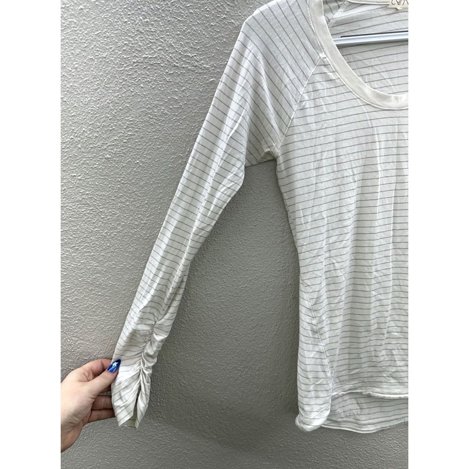 Vintage Calia by Carrie Underwood Top Womens Size XS White Pink Striped Long Sleeve Size XS / US 0-2 / IT 36-38 - 2 Thumbnail