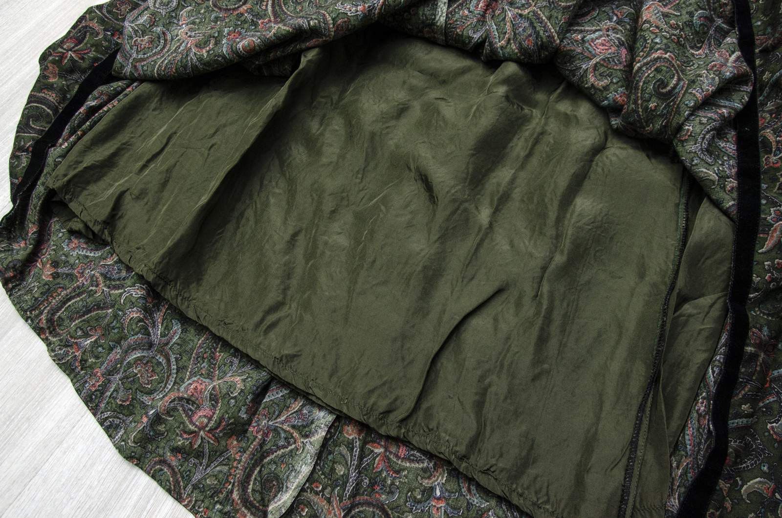 Handmade Vintage Wool Skirt Paisley Floral Boho Made in Australia Size 27" / US 4 / IT 40 - 4 Thumbnail