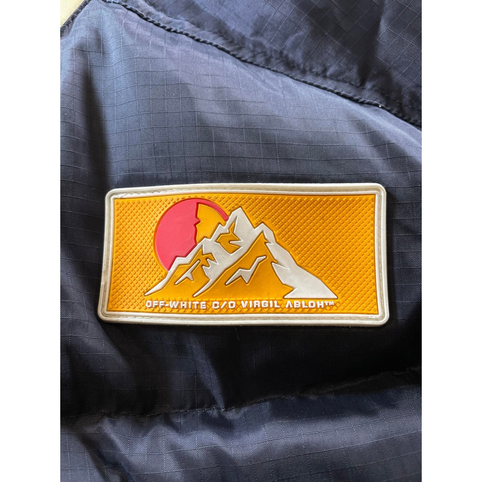 Off-White Off White Reversible Puffer Jacket Size US L / EU 52-54 / 3 - 3 Thumbnail