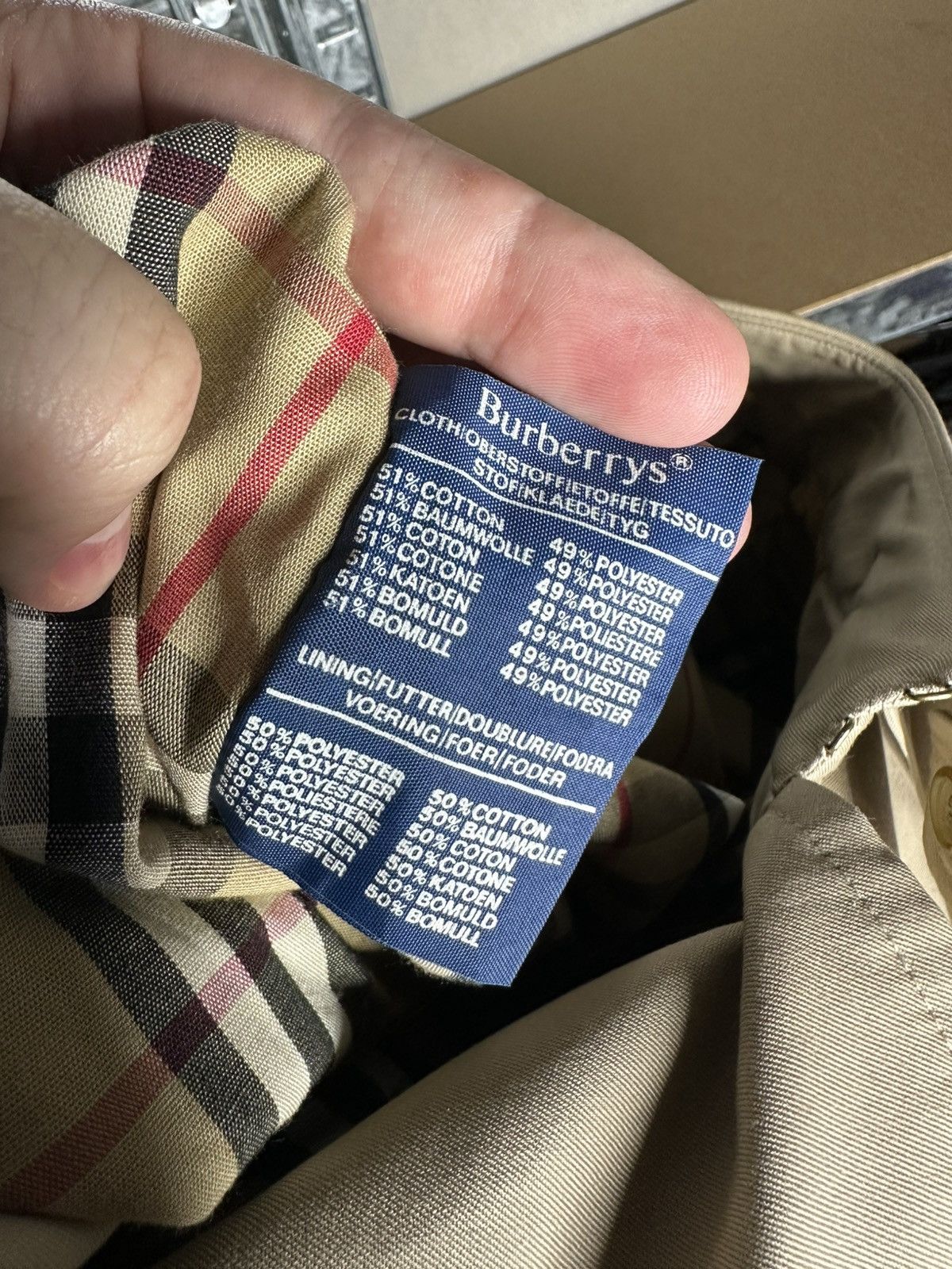 Burberry Burberrys Men’s Long Trench Coat – Double Breasted Size 52 Size US L / EU 52-54 / 3 - 8 Thumbnail