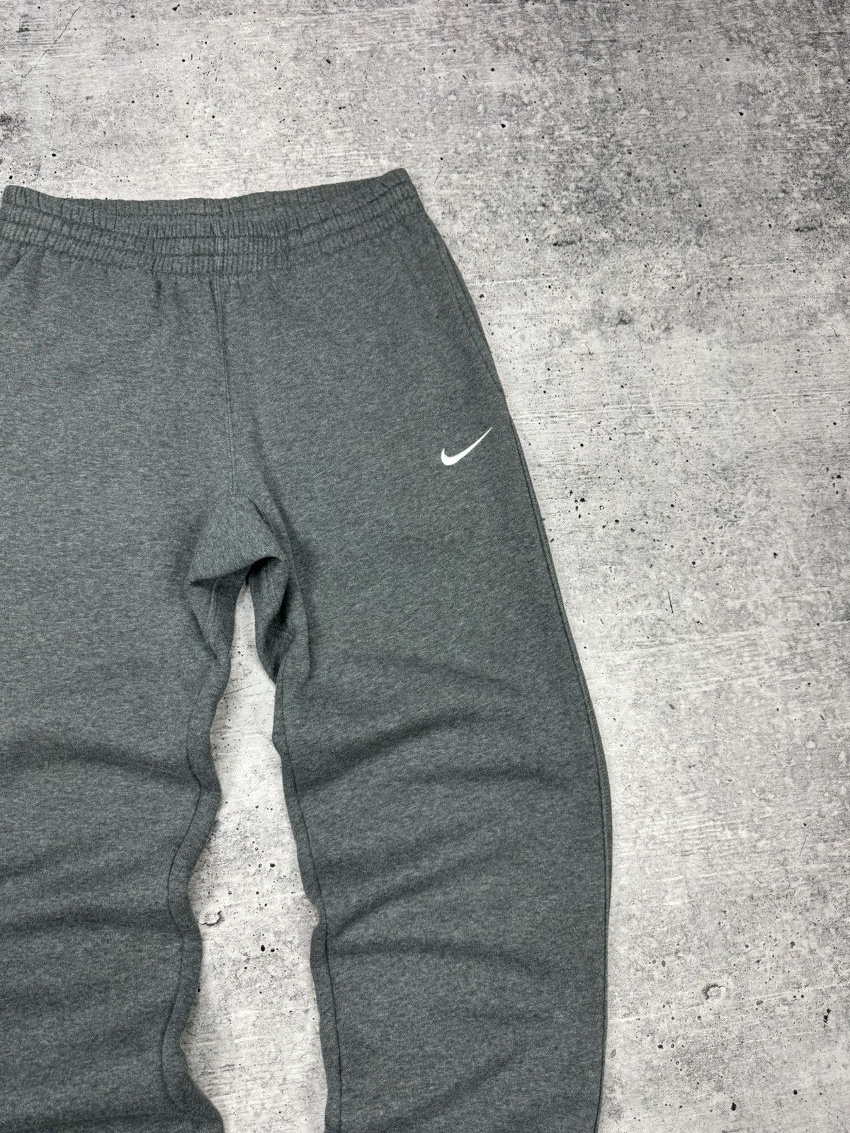 Nike × Vintage Vintage Nike Y2K Style Grey Wide Leg Loose Sweatpants Pants Size US 30 / EU 46 - 3 Thumbnail