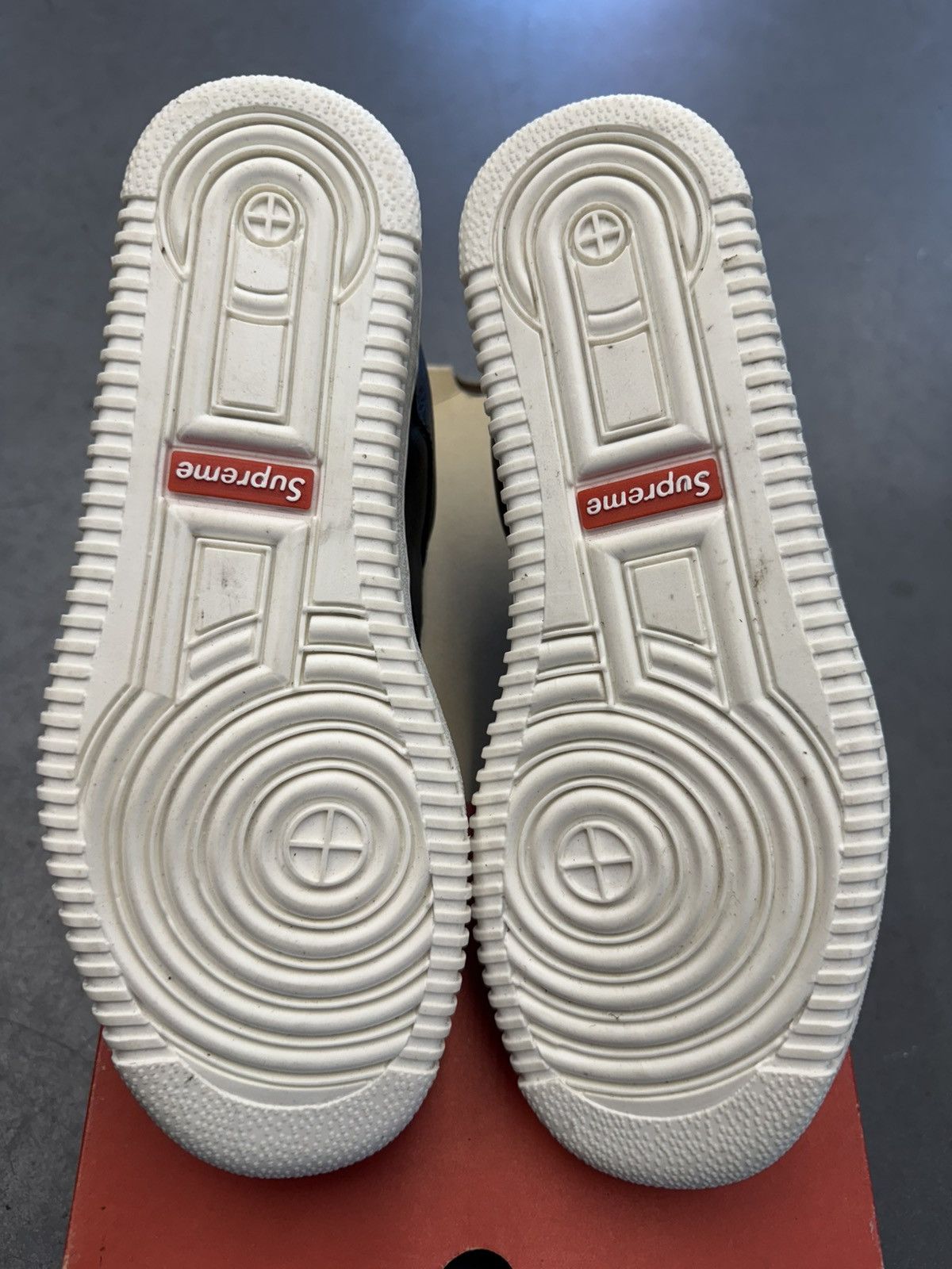 Supreme 2001 Supreme Downlow Sneaker Black / Green Size US 8.5 / EU 41-42 - 10 Thumbnail