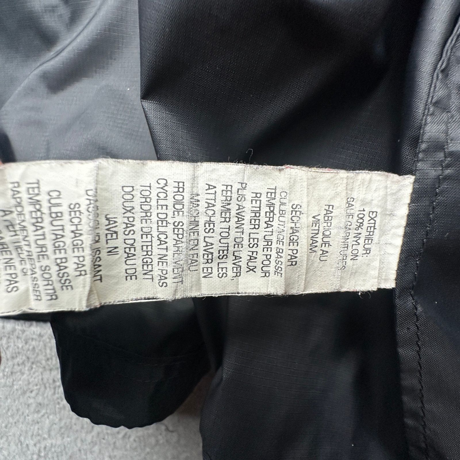 L.L. Bean LL Bean Stowaway Windbreaker Jacket Womens Petite Small Size S / US 4 / IT 40 - 8 Thumbnail