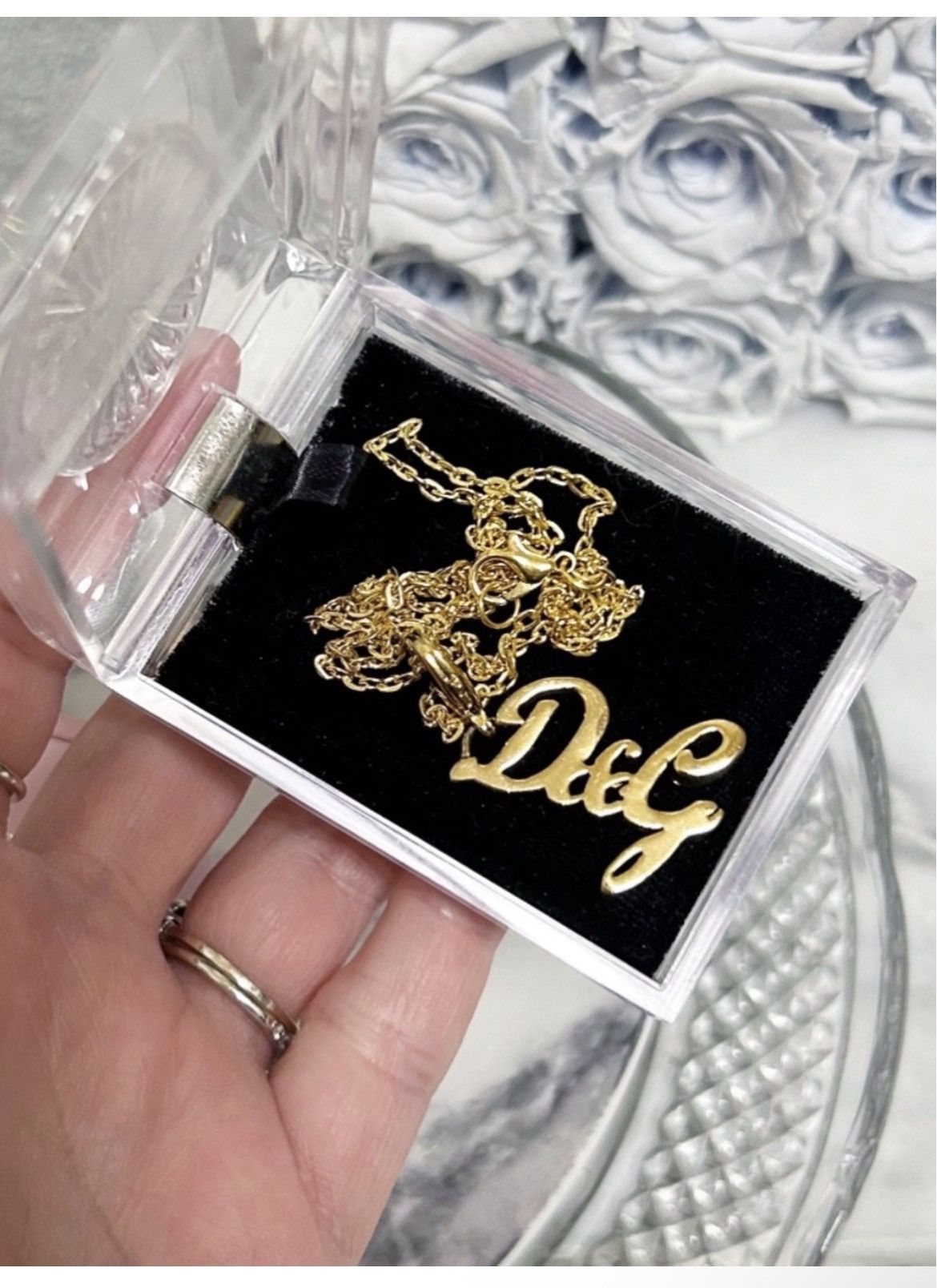 Dolce & Gabbana Authentic Dolce & Gabbana RARE Gold Cursive Logo DG Necklace Size ONE SIZE - 7 Thumbnail