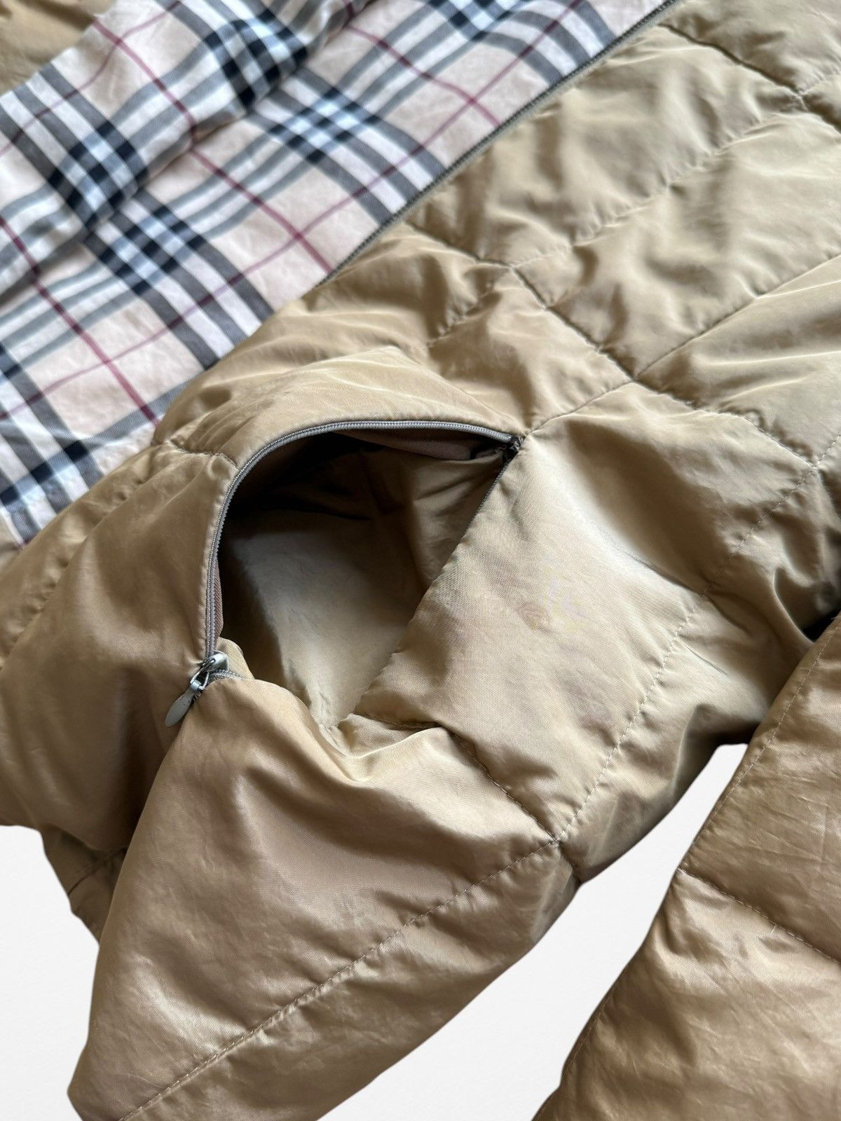 Burberry Burberry London Nova Check puffer jacket Size L / US 10 / IT 46 - 8 Thumbnail