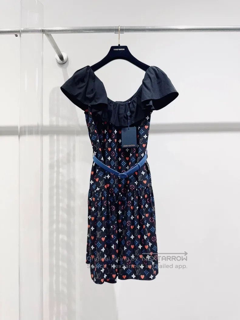 Louis Vuitton Louis Vuitton dress Size XXS / US 00 / IT 34 - 1 Thumbnail