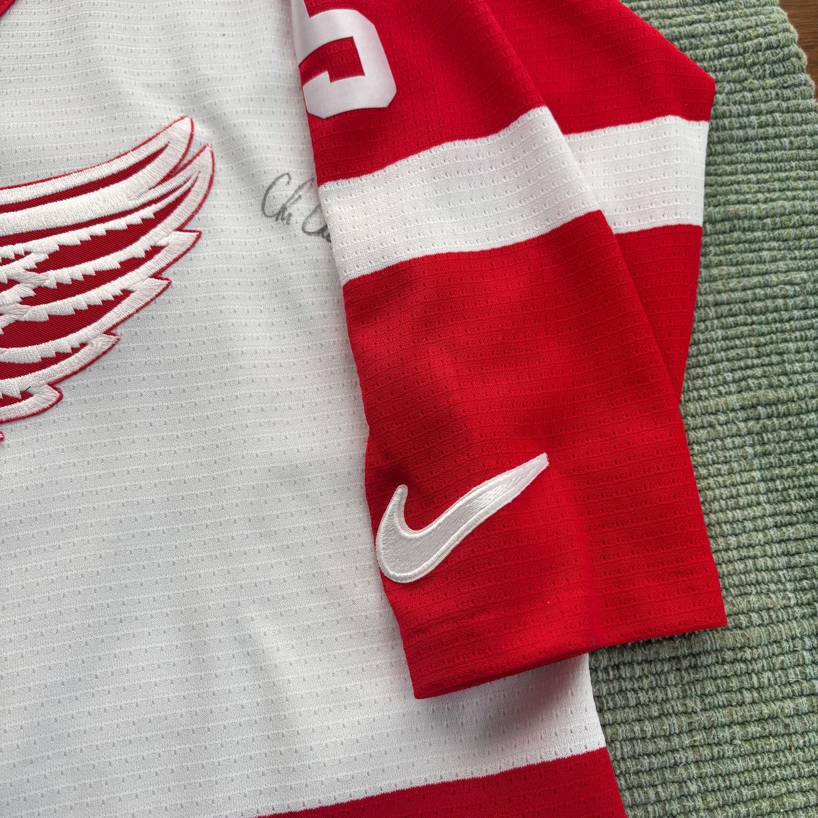 NHL × Nike × Vintage Vtg Nike Nicklas Lidström Detroit Red Wings Autograph Jersey Size US M / EU 48-50 / 2 - 4 Thumbnail