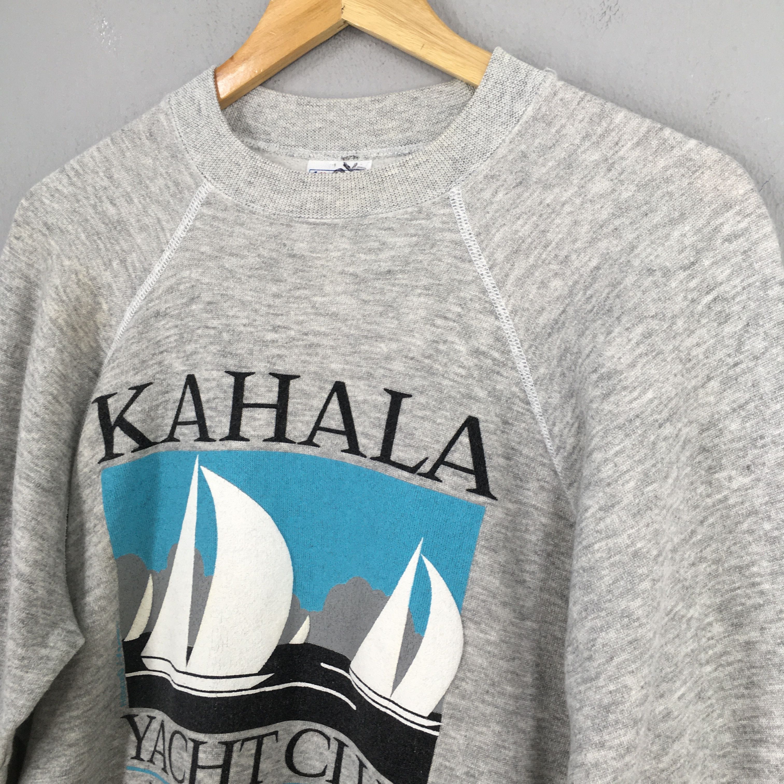 Hanes Vintage 80s Kahala Beach Yacht Club Sweatshirt Large Size US L / EU 52-54 / 3 - 3 Thumbnail
