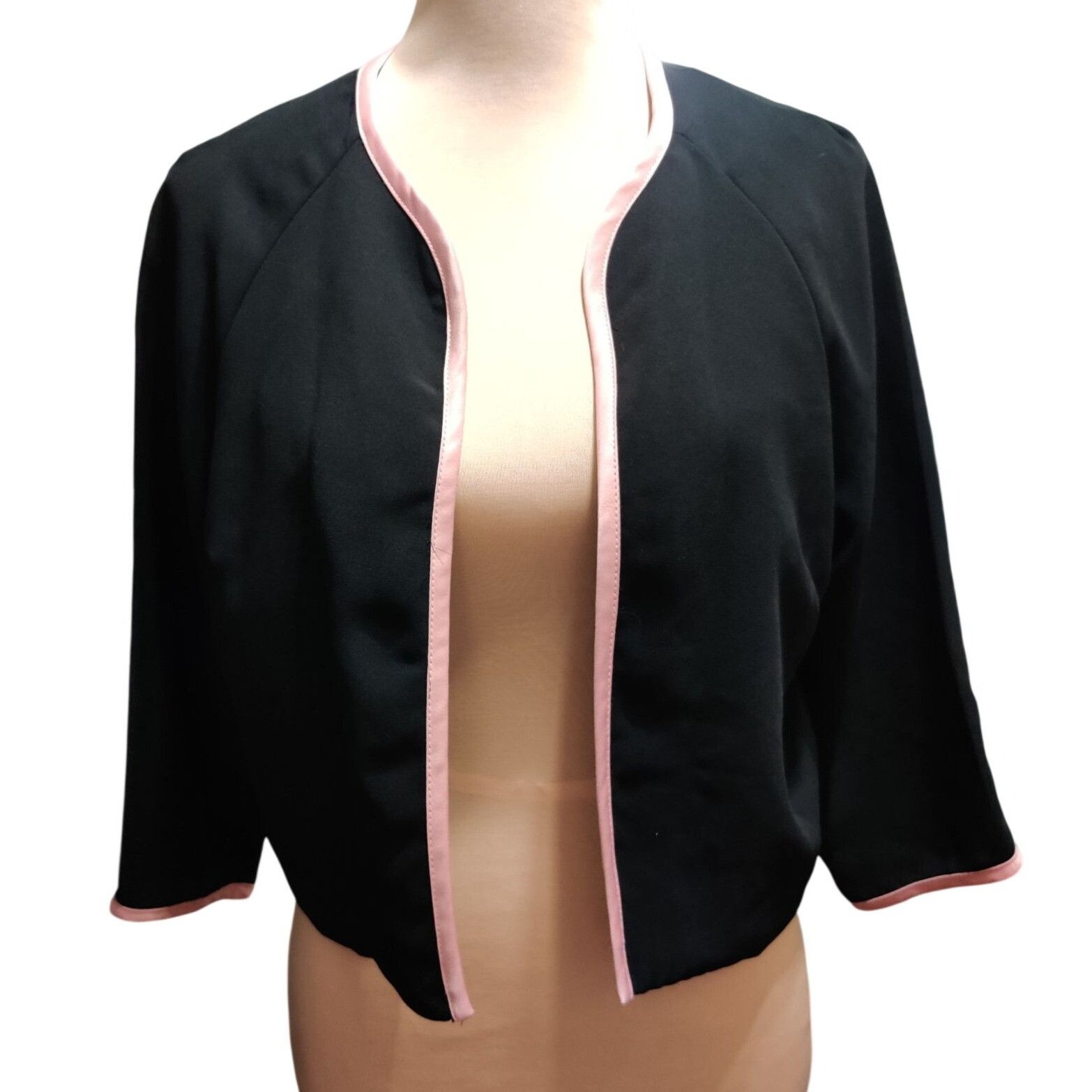 Other Karin Stevens Jacket Size 12 Cropped Black Pink Trim 3/4 Sle Size XL / US 12-14 / IT 48-50 - 1 Thumbnail