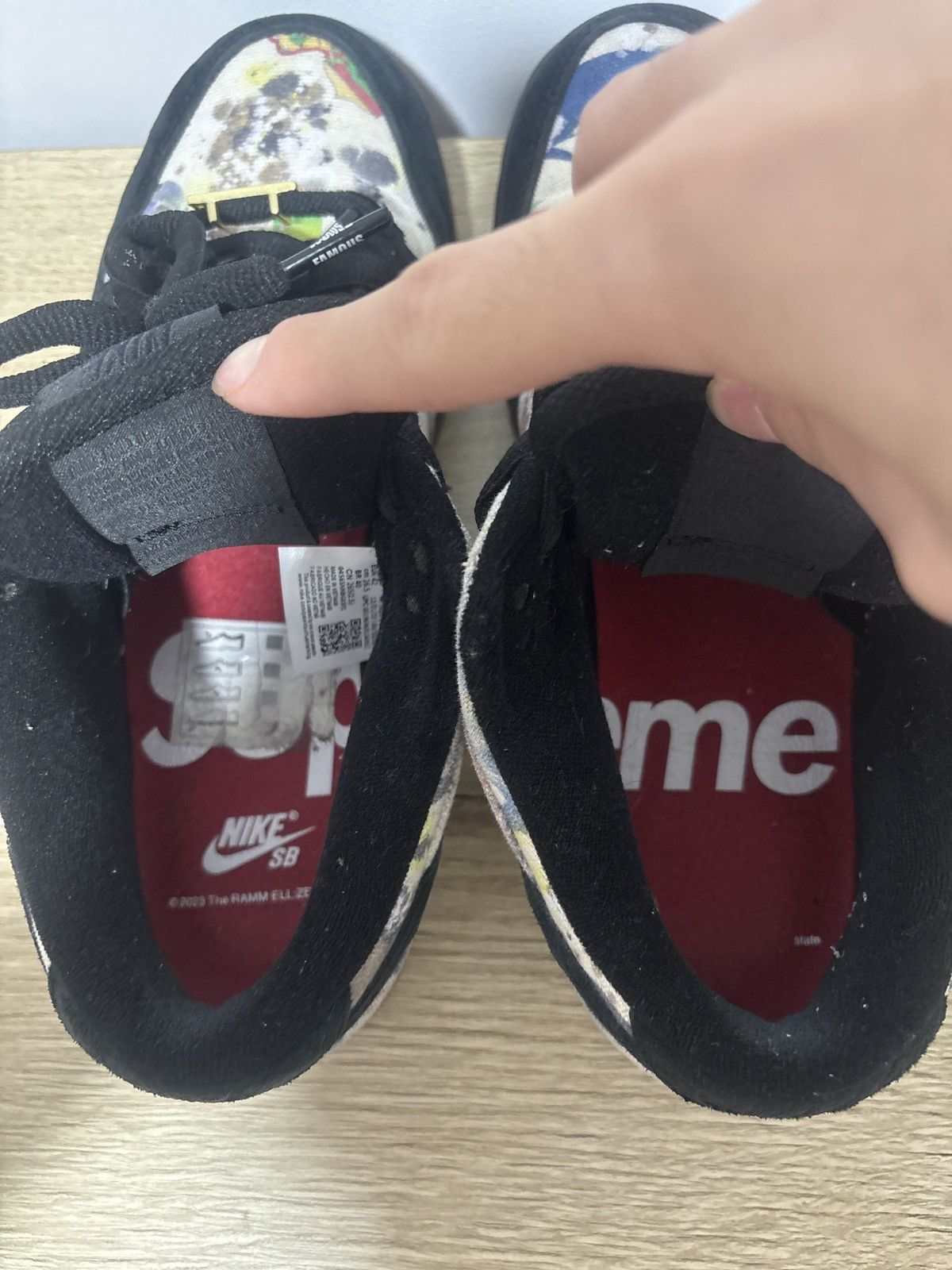 Nike SB Dunk sb supreme remelzze 8.5 Size US 8.5 / EU 41-42 - 10 Thumbnail