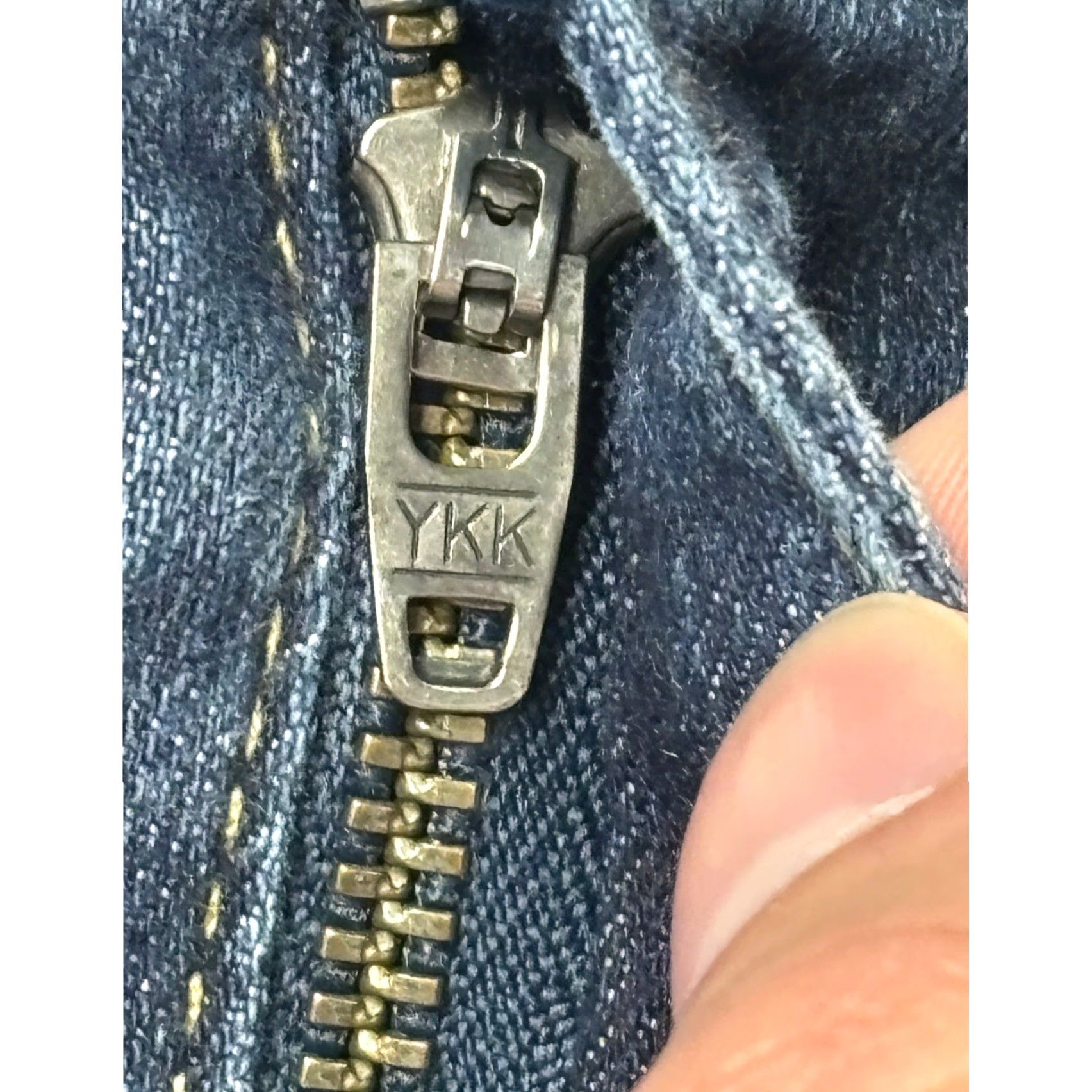 Paige Paige Hidden Hills Petite Flare Jeans Dark Wash Carson WA838 Womens 28X31 USA Size 28" / US 6 / IT 42 - 3 Thumbnail