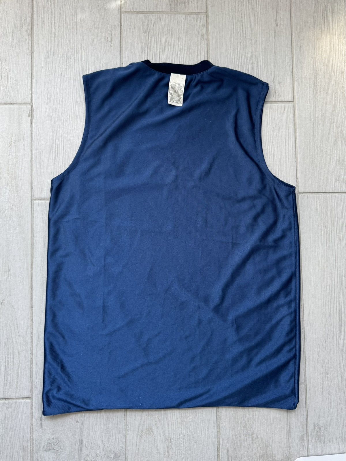 Nike Vintage Y2K Nike Reversible Center Swoosh Basketball Jersey Size US S / EU 44-46 / 1 - 16 Thumbnail