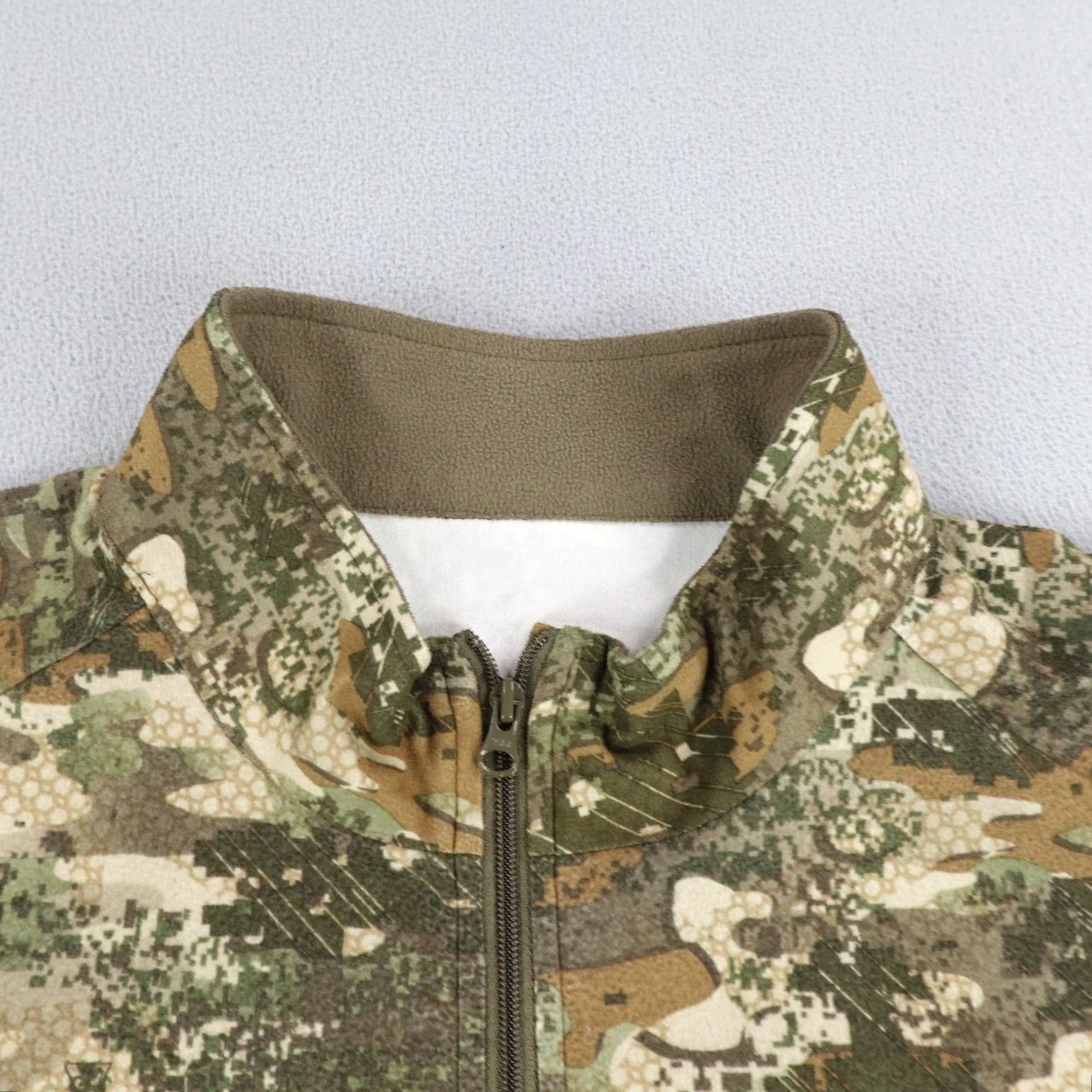 Vintage VINTAGE ROCKY Sweater Shirt Mens Large Brown Camo Fleece 1/2 Zip Outdoor Hunting 90s Mens Size US L / EU 52-54 / 3 - 2 Thumbnail