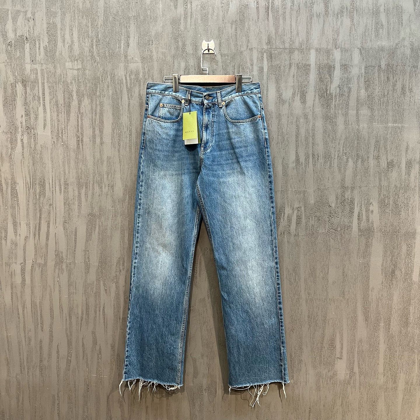 Gucci Gucci Washed Denim Jeans Size 34 Size US 34 / EU 50 - 1 Thumbnail