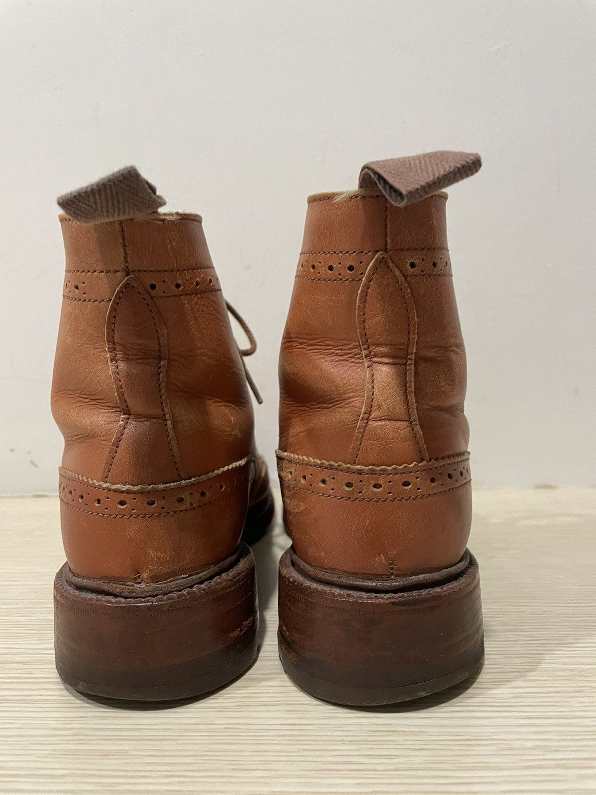 Tricker's Trickers Wingtip Boots Full Leather Made in England 🏴󠁧󠁢󠁥󠁮󠁧󠁿 Unisex Size US 5.5 / EU 38 - 7 Thumbnail