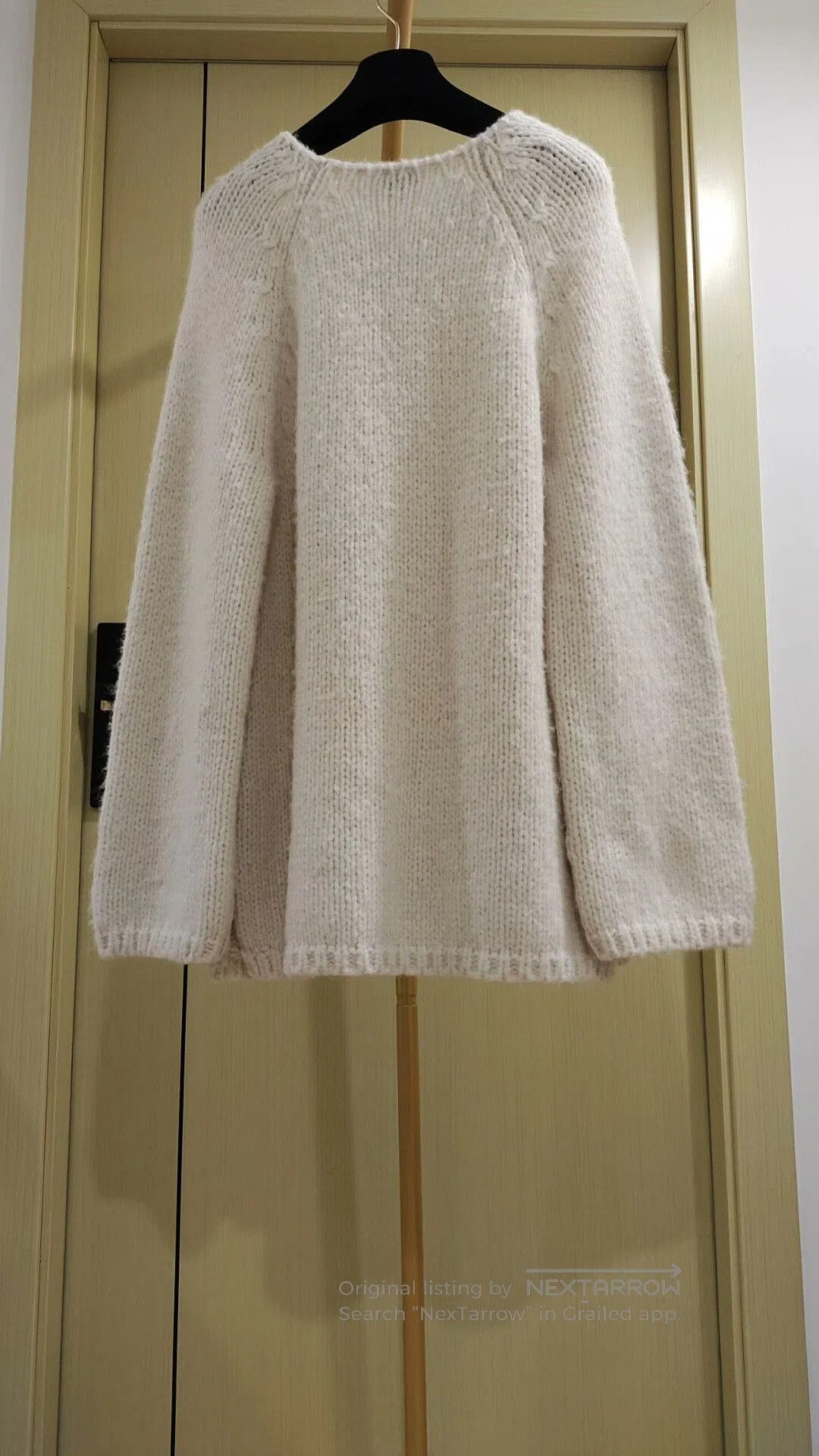 Chanel Chanel White Mid-Length Sweater. Size M / US 6-8 / IT 42-44 - 2 Thumbnail
