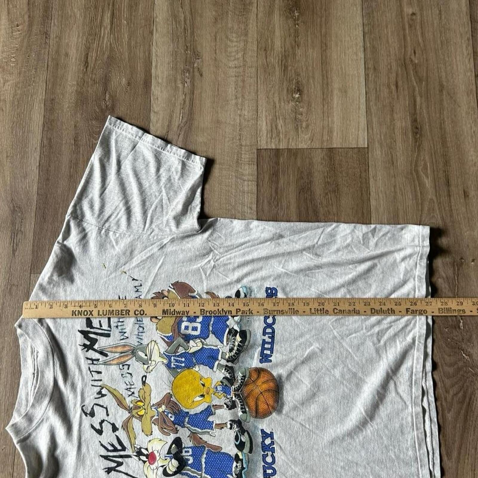 Other Vintage 1996 Kentucky Wildcats Looney Tunes Basketball shirt Size US L / EU 52-54 / 3 - 7 Thumbnail