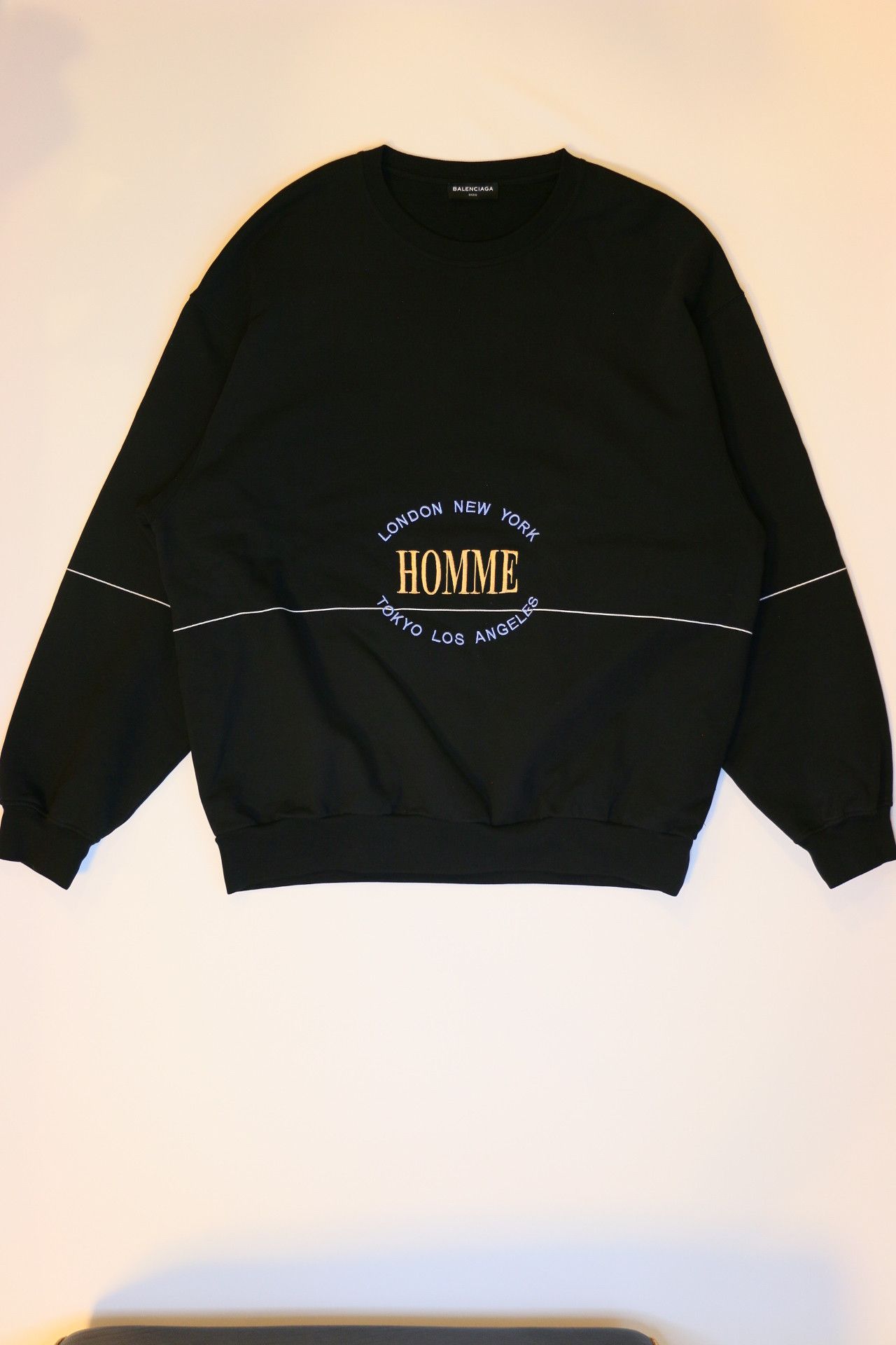 Balenciaga Balenciaga Sweatshirts Size US L / EU 52-54 / 3 - 1 Thumbnail