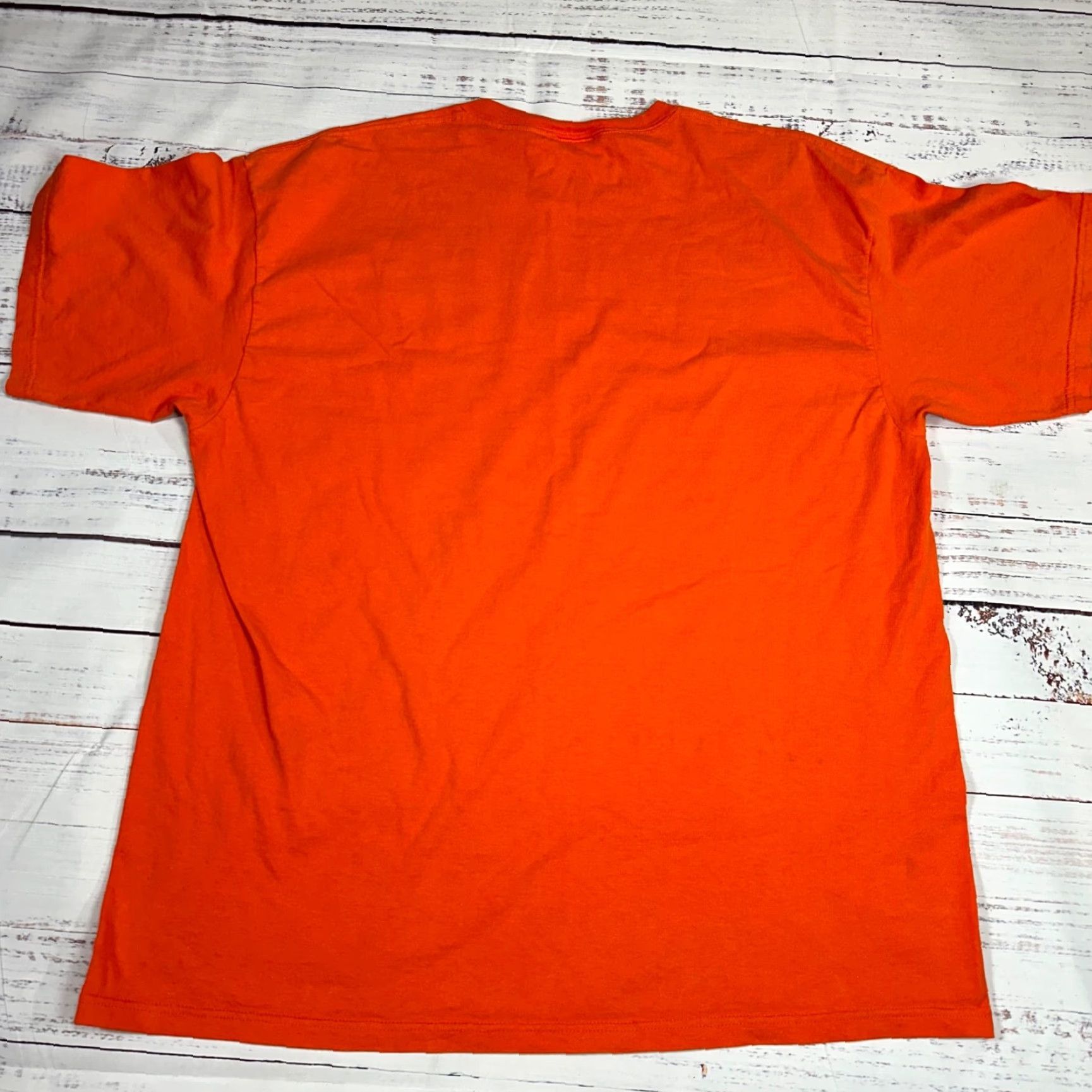 Nike VINTAGE Nike Swoosh Logo T-Shirt XL Orange Men Size US XL / EU 56 / 4 - 4 Thumbnail