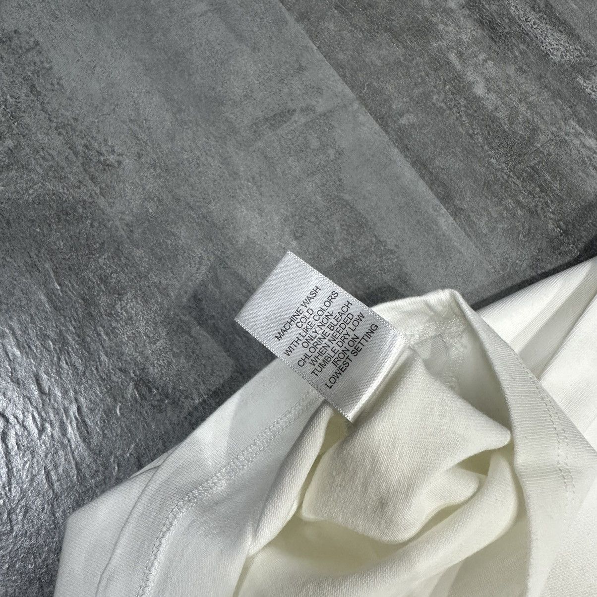 Essentials Essentials Fear of God 3M Reflective Tee - White Size US XL / EU 56 / 4 - 7 Thumbnail