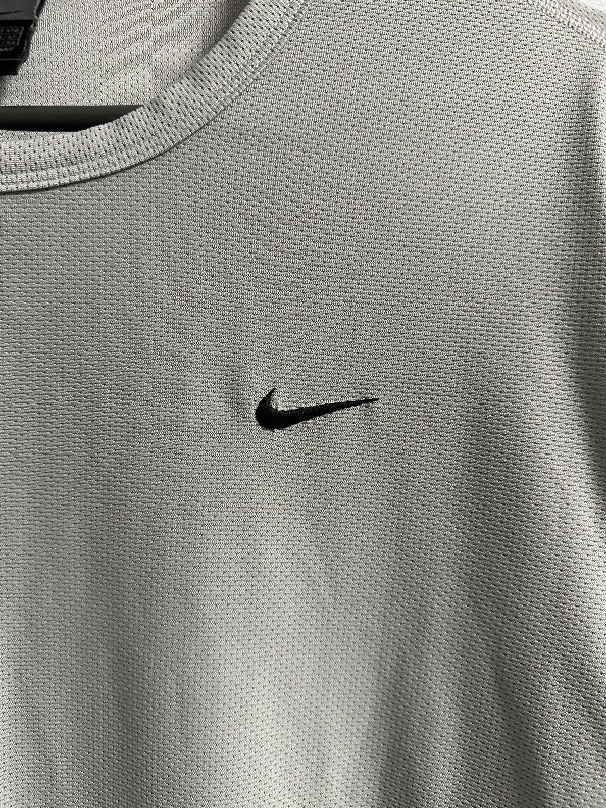 Nike Rare Vintage T-Shirt Nike Small Swoosh Y2K drill style Size US M / EU 48-50 / 2 - 2 Thumbnail