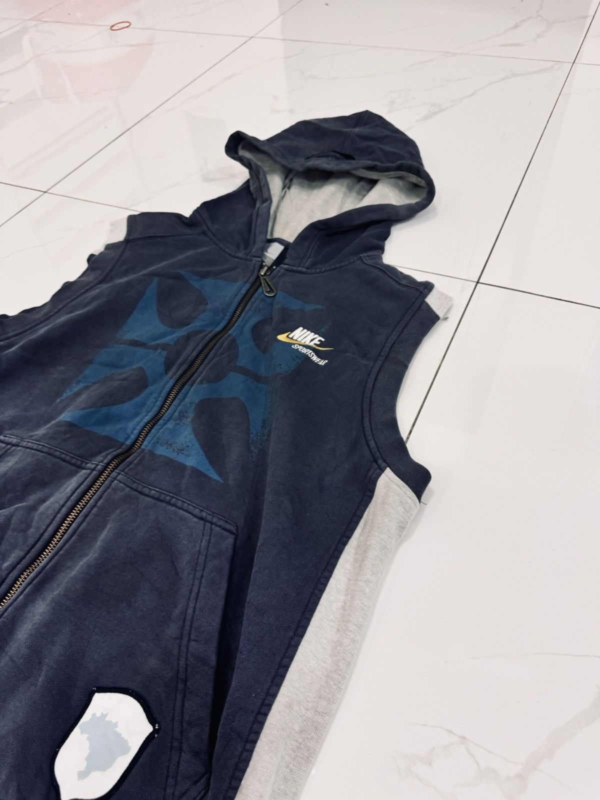 Nike Nike Hoodie Sleeveless Size US L / EU 52-54 / 3 - 3 Thumbnail