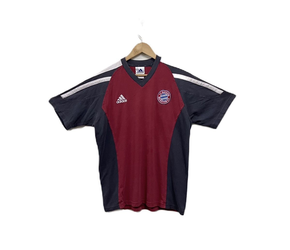Adidas Vintage Bayern Munchen By Adidas Tshirt Size US L / EU 52-54 / 3 - 1 Thumbnail