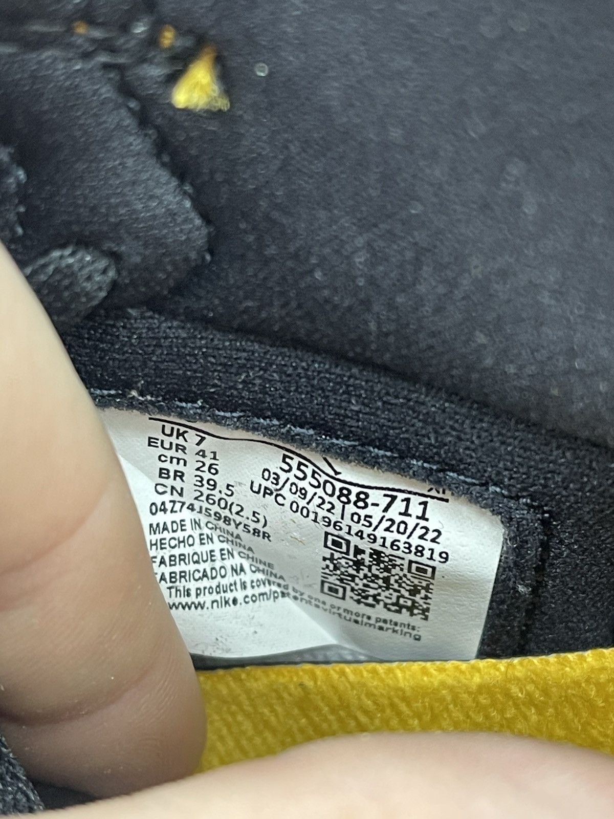 Jordan Brand Size 8 - Jordan 1 Retro High Taxi Yellow Toe Size US 8 / EU 41 - 7 Thumbnail