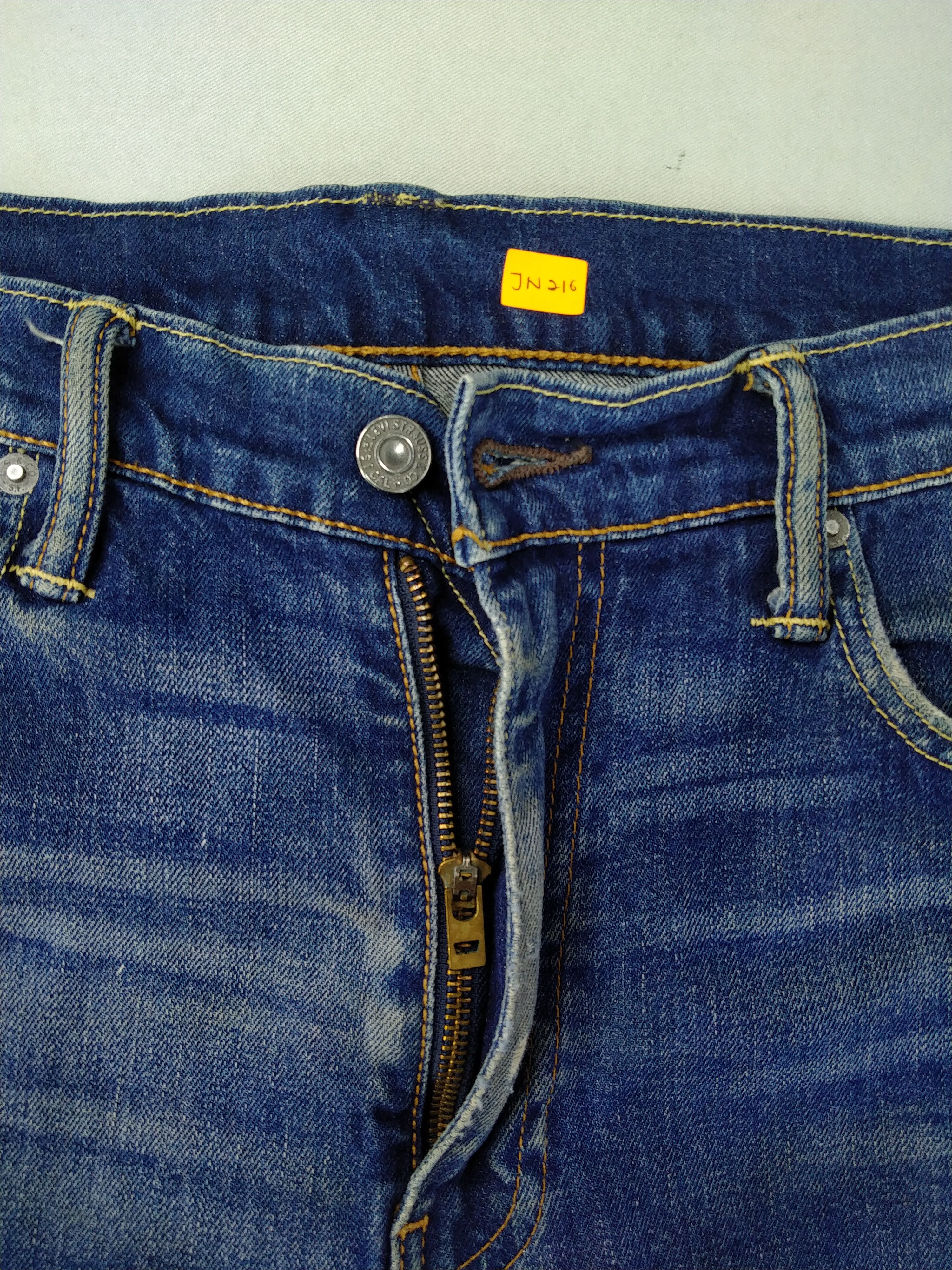 Levi's Blue Distressed Levi's 513 Jeans Denim 35x28.5 -JN216 Size US 35 - 8 Thumbnail