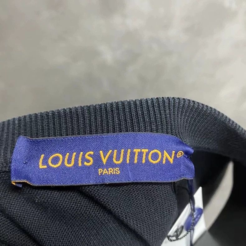 Louis Vuitton Louis Vuitton Black half zip knit logo short sleeve Size US XXL / EU 58 / 5 - 5 Thumbnail