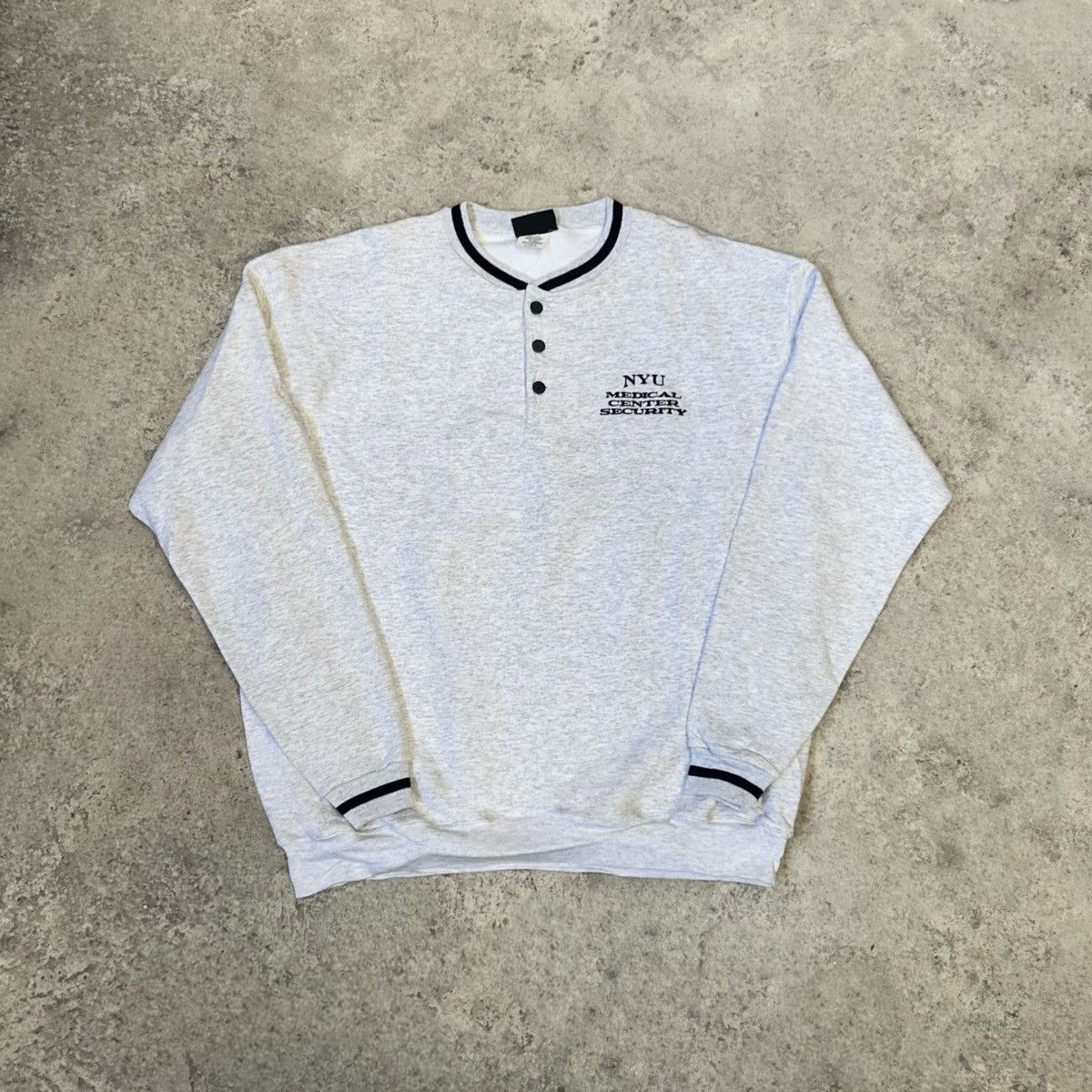 Vintage Vintage Ultra Club Collection NYC Medical Center Sweater Size US XL / EU 56 / 4 - 1 Thumbnail