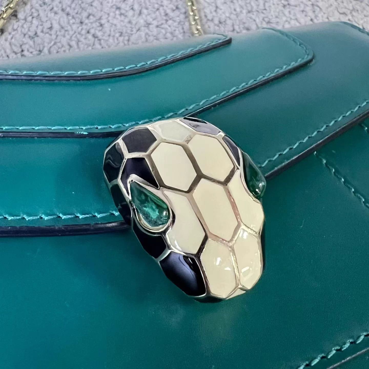 Bvlgari Bvlgari Green Serpenti Chain Strap Calfskin Crossbody Size ONE SIZE - 5 Thumbnail