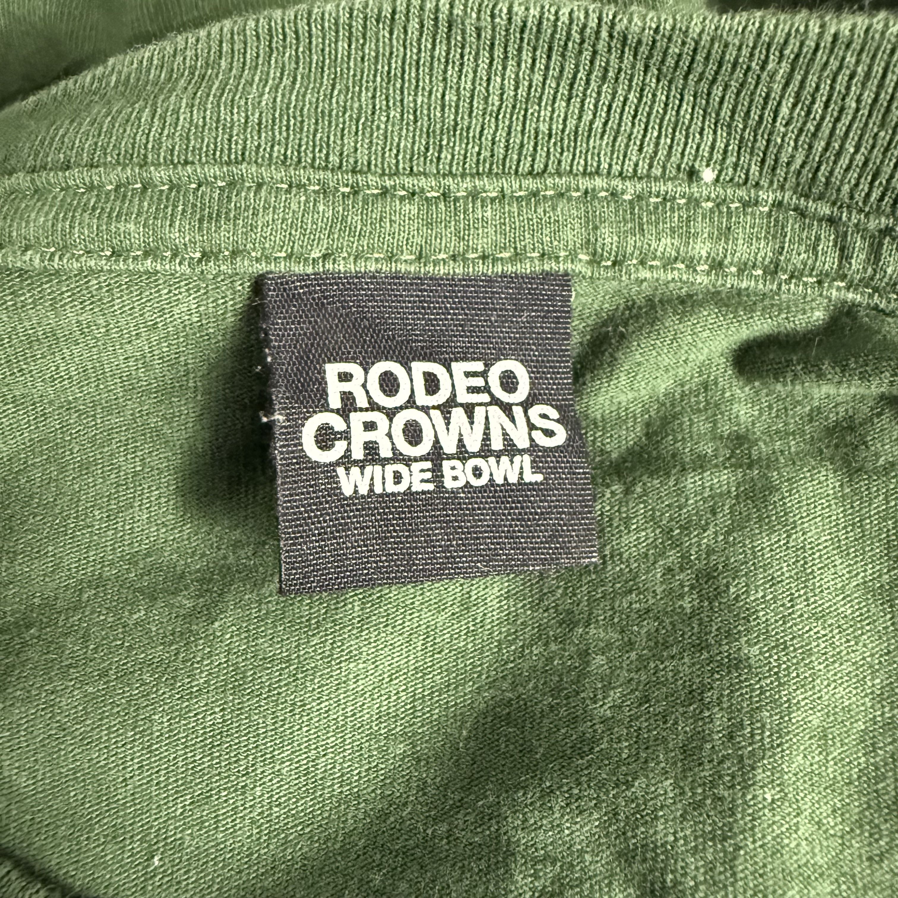 Japanese Brand 🔥RARE🔥Rodeo Crowns Wide Bowl Spellout T-shirt Size US M / EU 48-50 / 2 - 4 Thumbnail