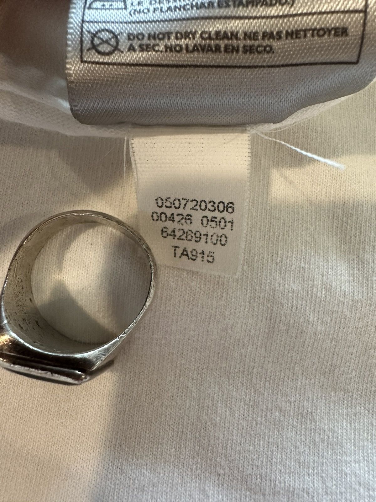 Nike Vintage Nike Silver Tag Great White Shark Graphic XL Size US XL / EU 56 / 4 - 6 Thumbnail