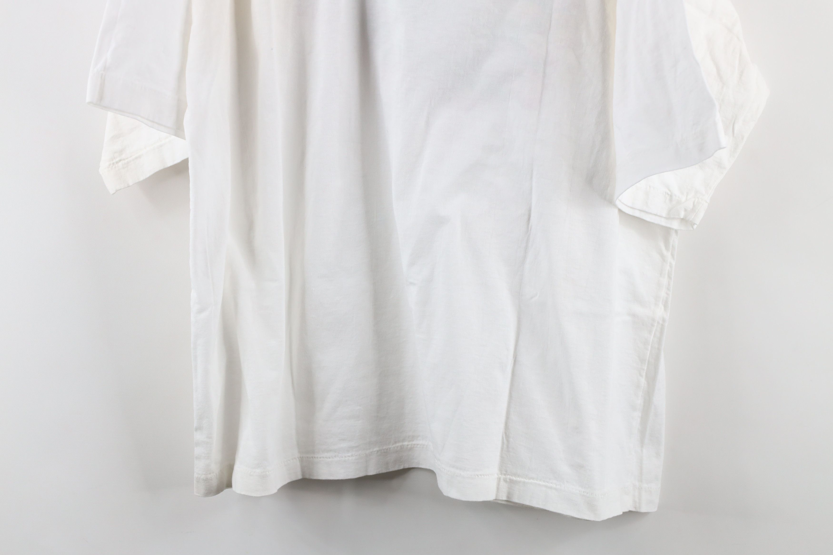 Vintage Vintage 90s Streetwear Singapore Flower T-Shirt White Cotton Size US XL / EU 56 / 4 - 13 Thumbnail