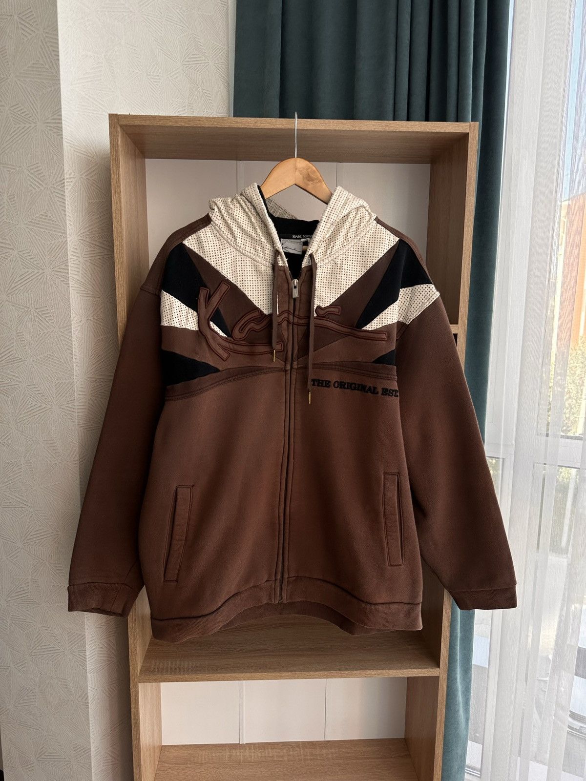 Japanese Brand × Karl Kani × Vintage Vintage Karl Kani Japanese Heavyweight Brown Big Logo Hoodie Size US L / EU 52-54 / 3 - 4 Thumbnail