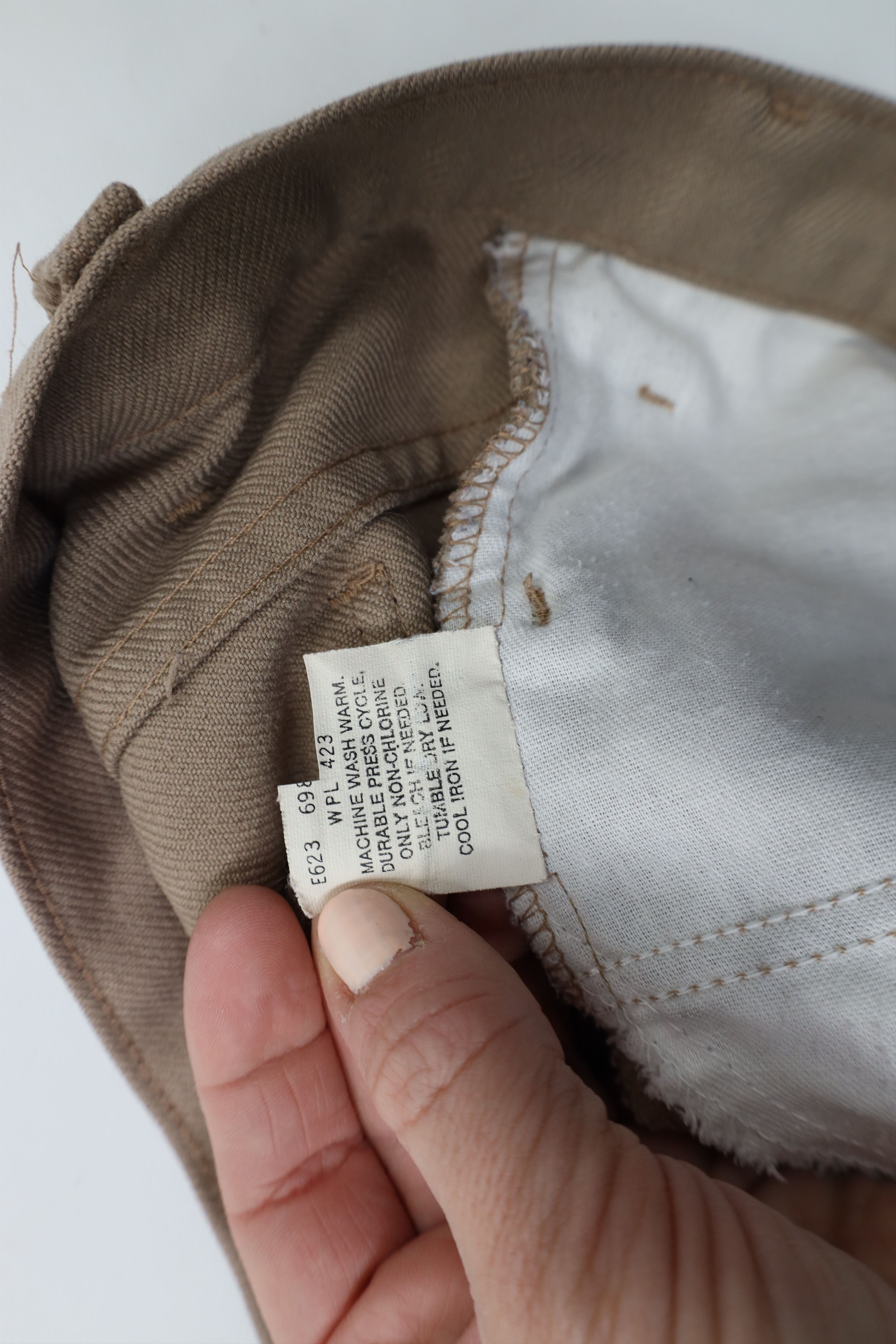 Levi's × Vintage Vintage 90s Levis Flared Wide Leg Knit Chino Pants Beige USA Size US 36 / EU 52 - 11 Thumbnail