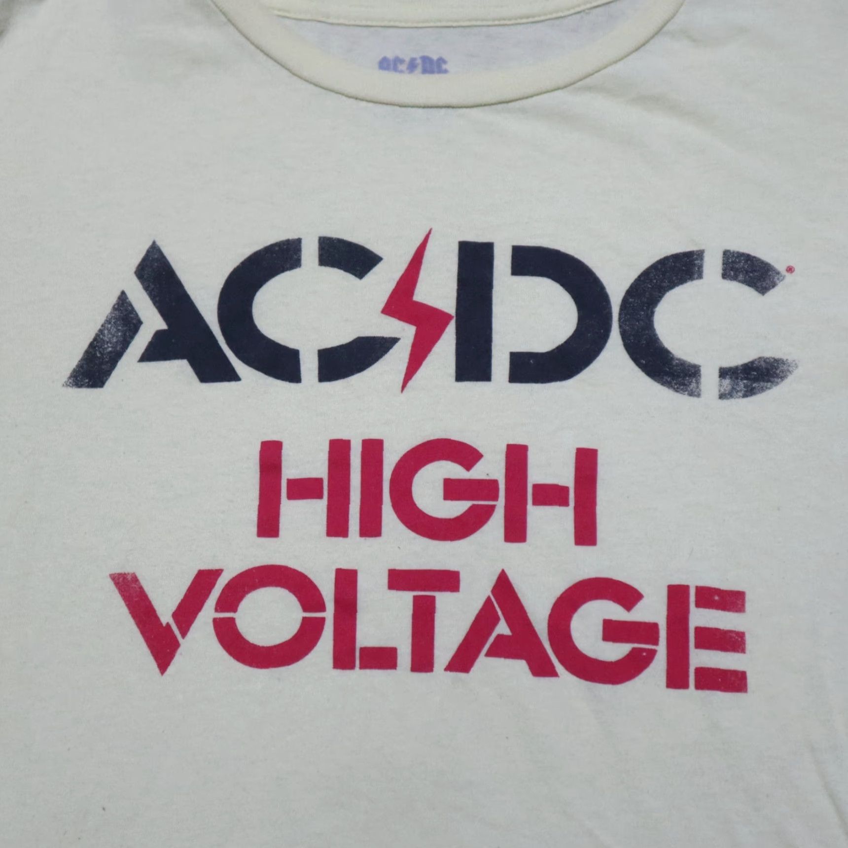 Vintage AC/DC High Voltage Short Sleeve Tee T-Shirt Yellow Rock Band Adult Men's 2XL XXL Shirt Size US XXL / EU 58 / 5 - 2 Thumbnail