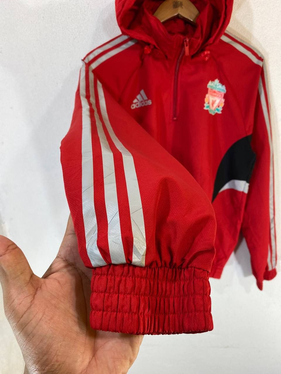 Adidas vintage adidas 07/08 liverpool light jacket nice design Size US M / EU 48-50 / 2 - 4 Thumbnail