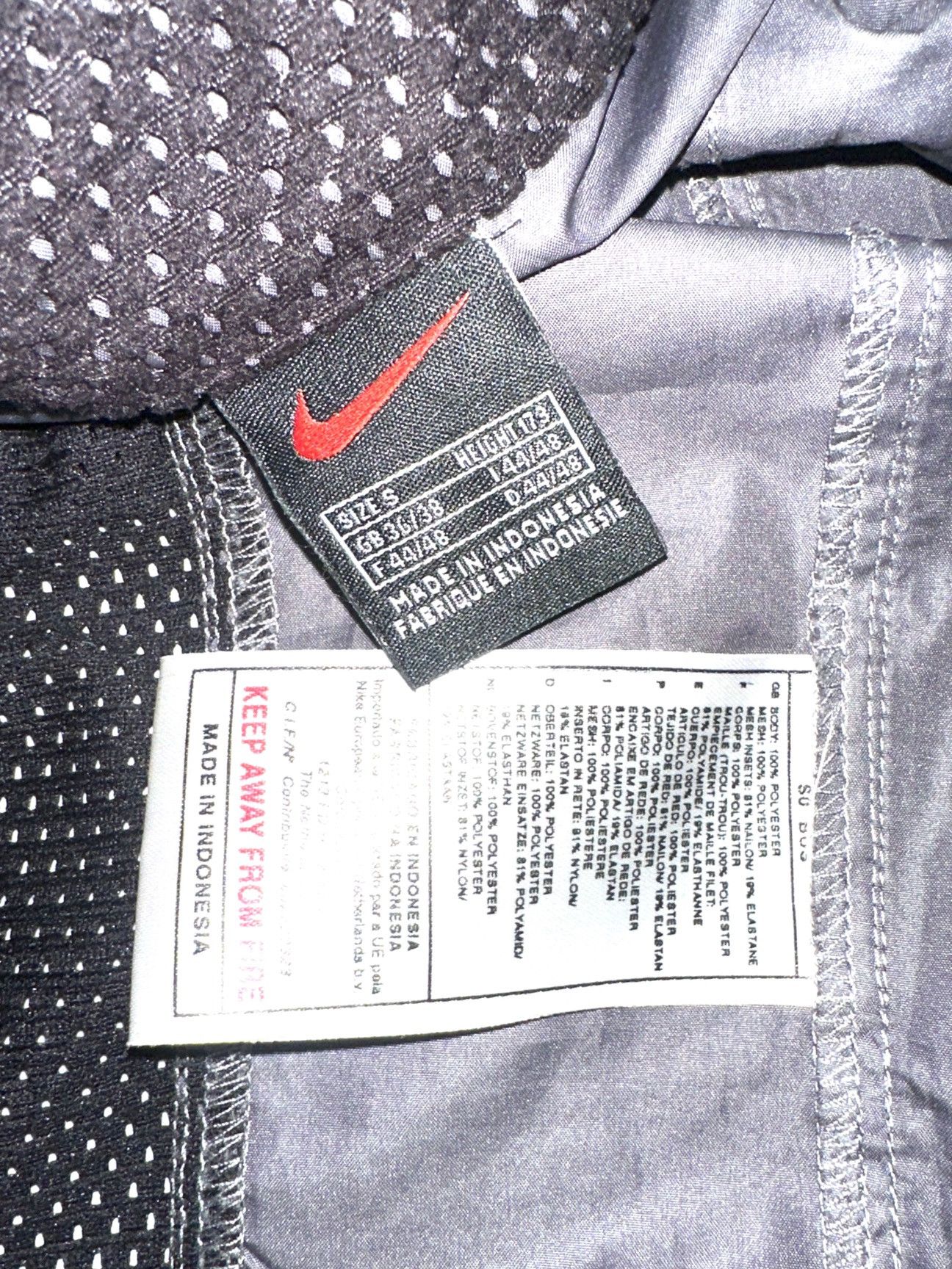 Nike Vintage 90s Vest Light Exercise Hiking Running Zip Up Shell Size US S / EU 44-46 / 1 - 5 Thumbnail