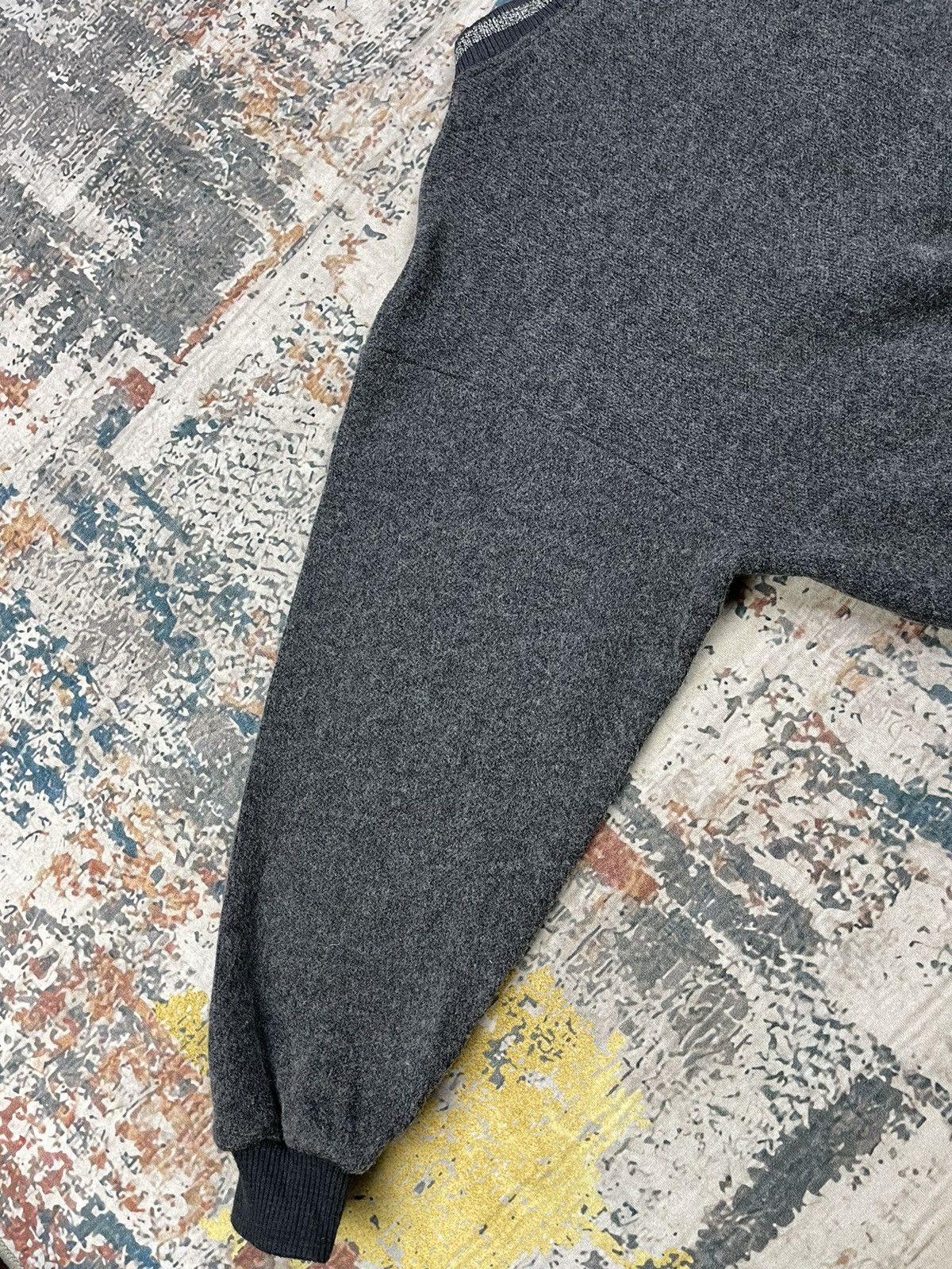 Valentino Claudia Valentino Centre Embroidered Sweater Size US M / EU 48-50 / 2 - 7 Thumbnail
