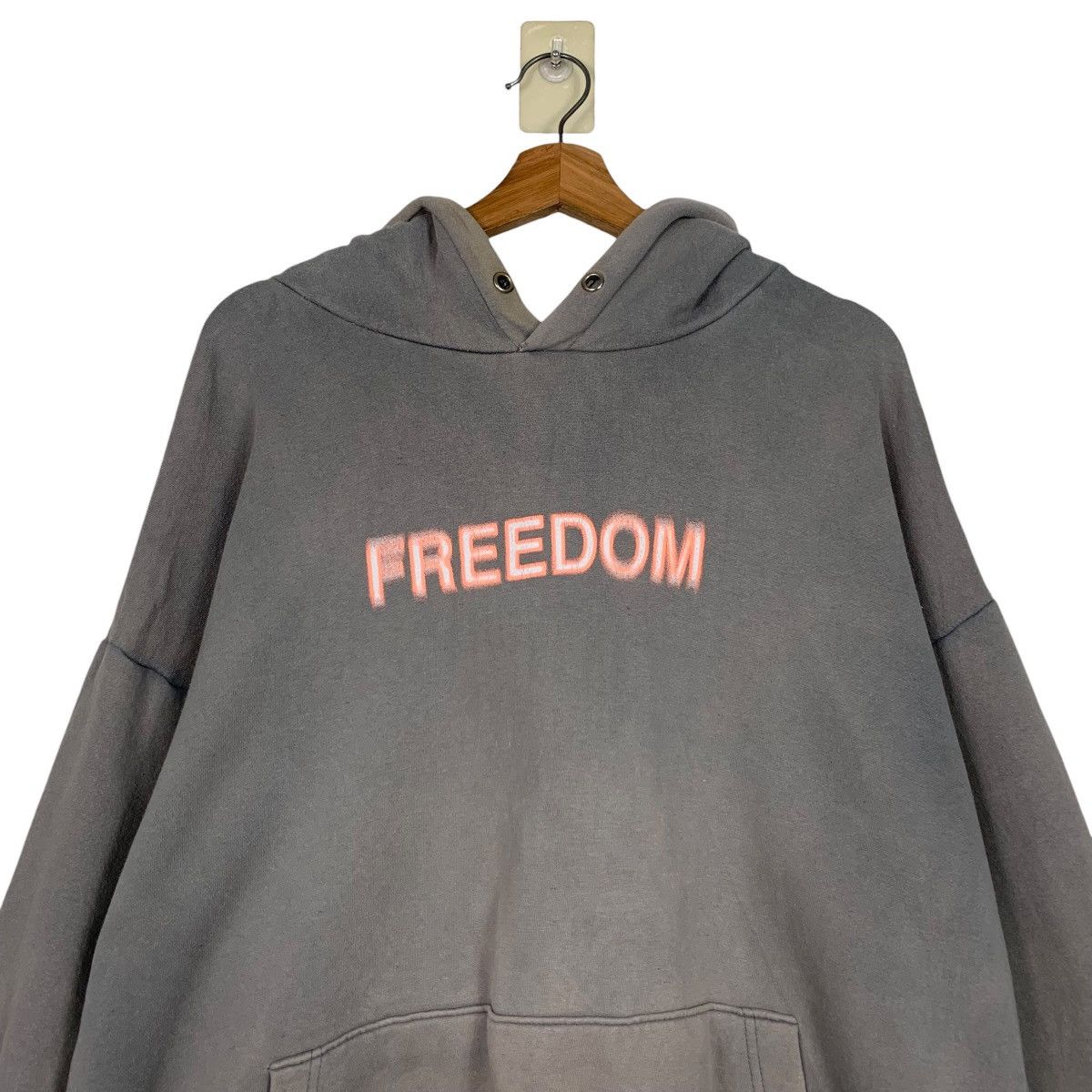 Vintage FREEDOM Sun Faded Pullover Hoodie Sweatshirt #3634-C166 Size US XL / EU 56 / 4 - 16 Thumbnail