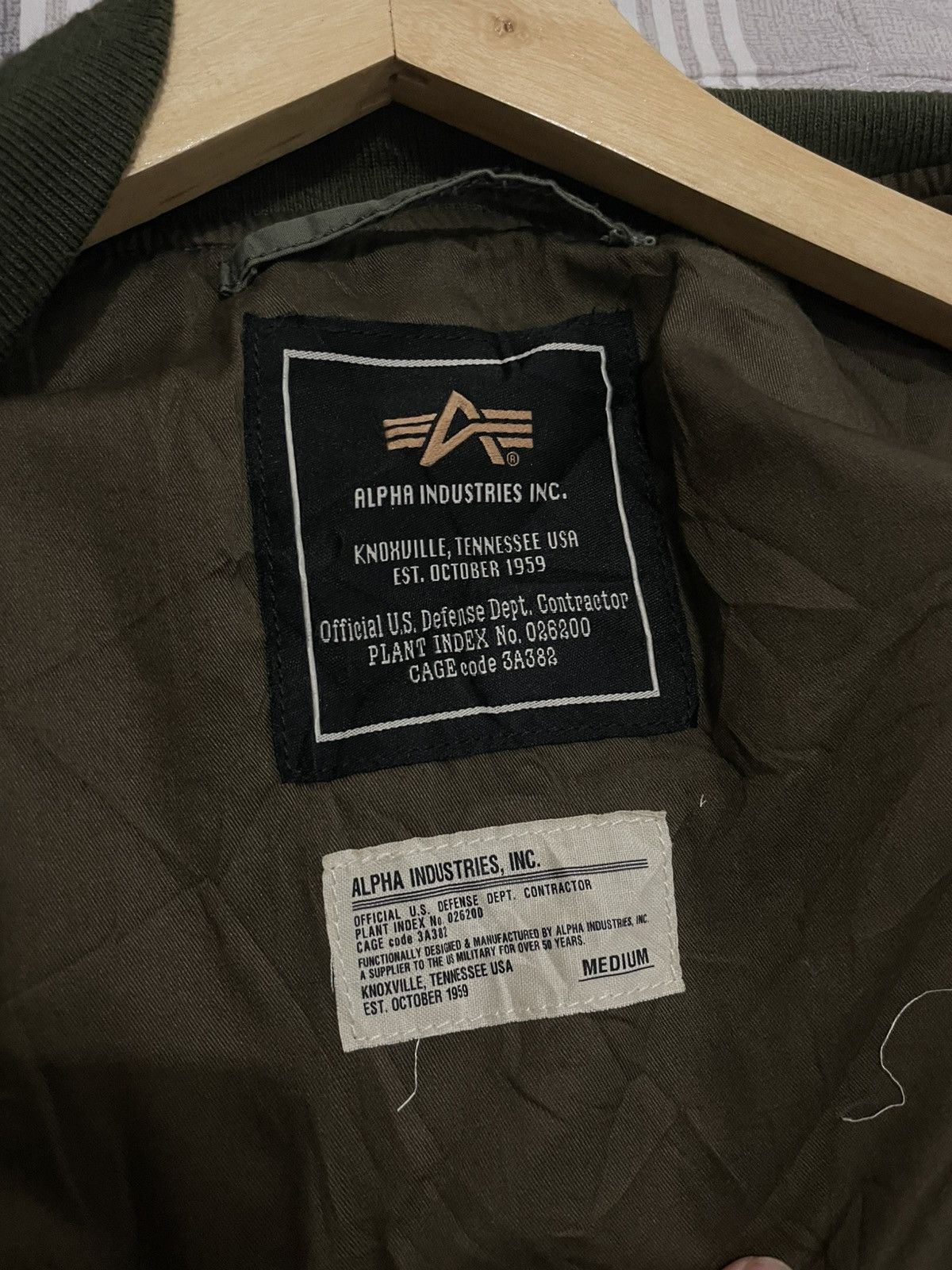 Alpha Industries Alpha indsutries Size US M / EU 48-50 / 2 - 9 Thumbnail
