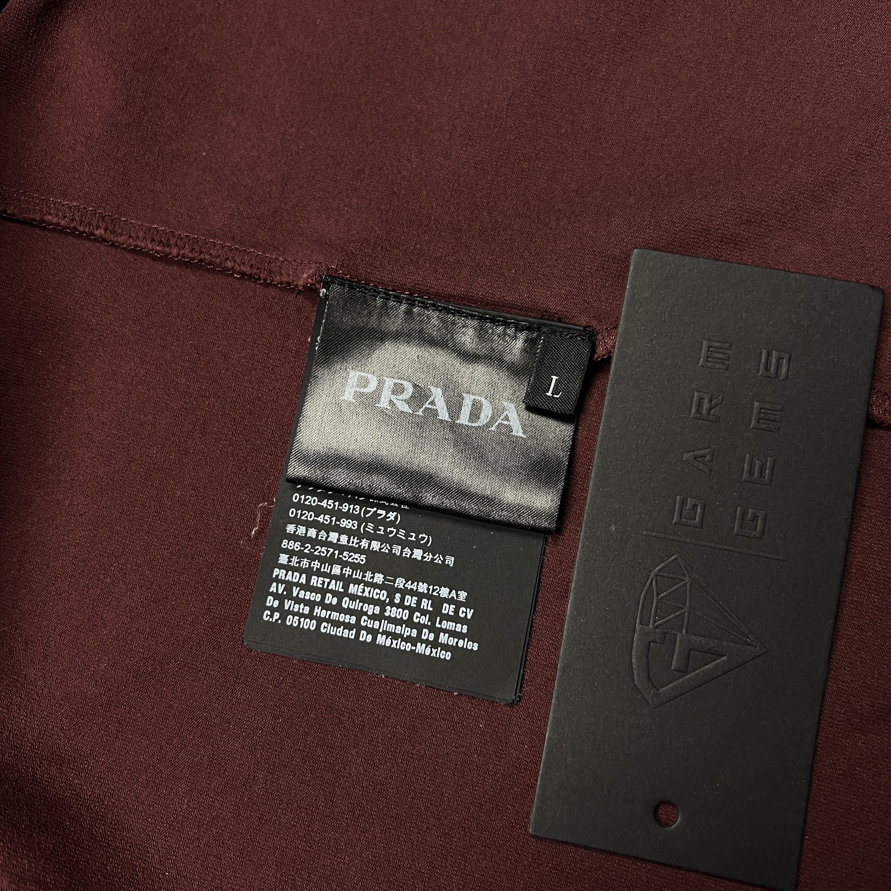 Prada Prada Pocket Logo T-Shirt Size US L / EU 52-54 / 3 - 5 Thumbnail