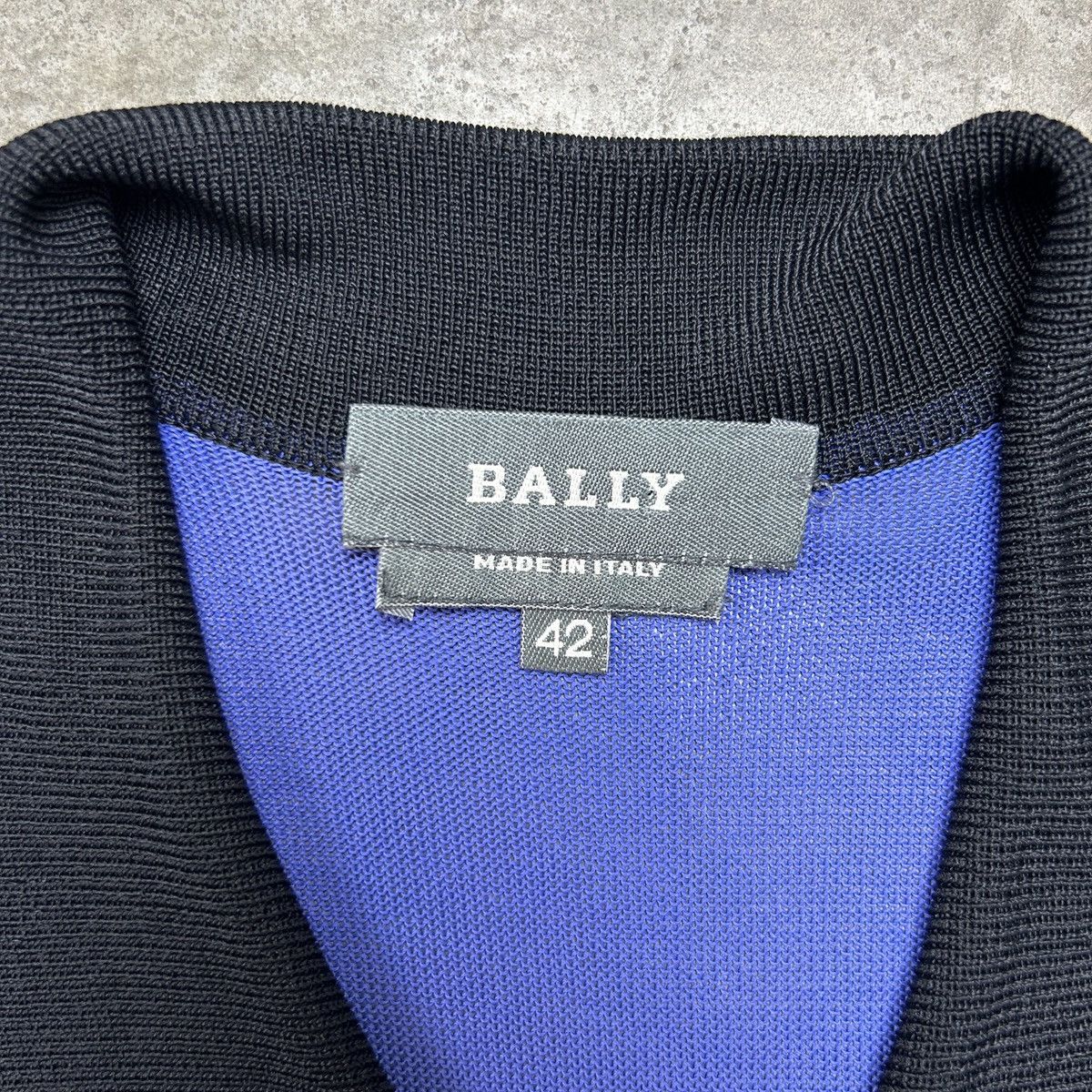 Bally bally button up made in italy Size M / US 6-8 / IT 42-44 - 8 Thumbnail