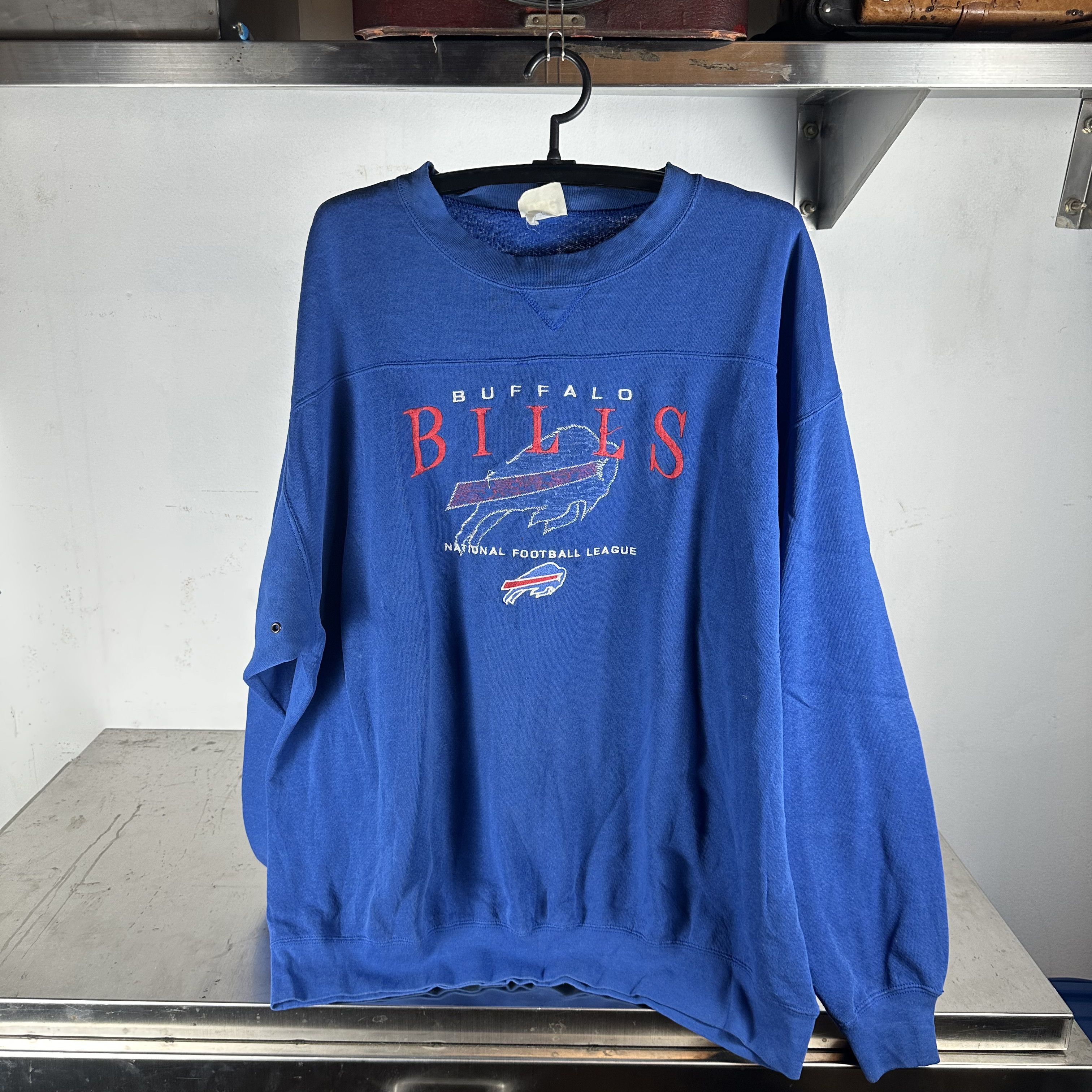 Vintage ​Vintage 90s Buffalo Bills NFL Embroidered Sweatshirt Size US XXL / EU 58 / 5 - 1 Thumbnail