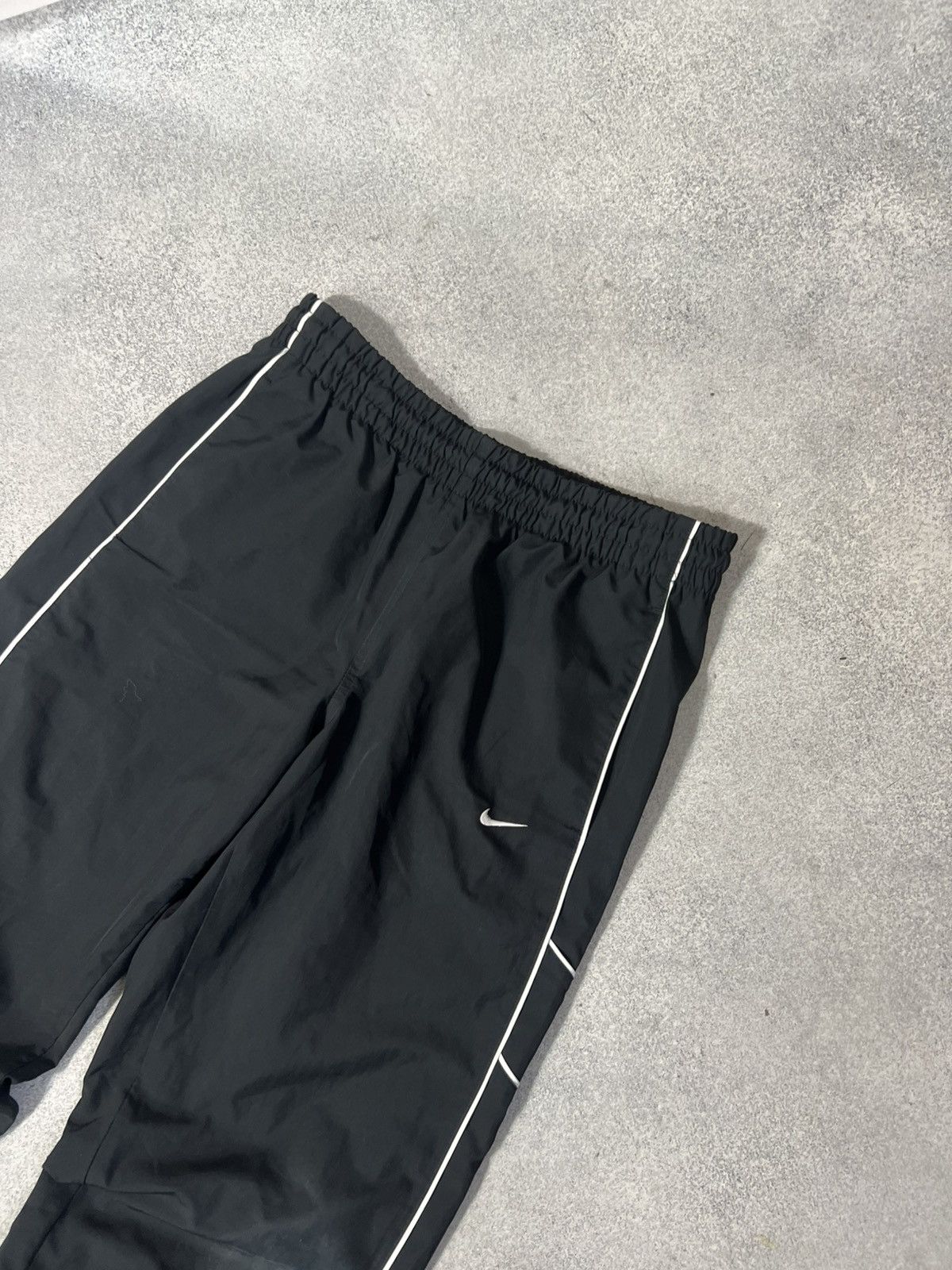 Nike Vintage Nike Track Pants Nylon Striped 00s Y2K Baggy Size US 32 / EU 48 - 3 Thumbnail