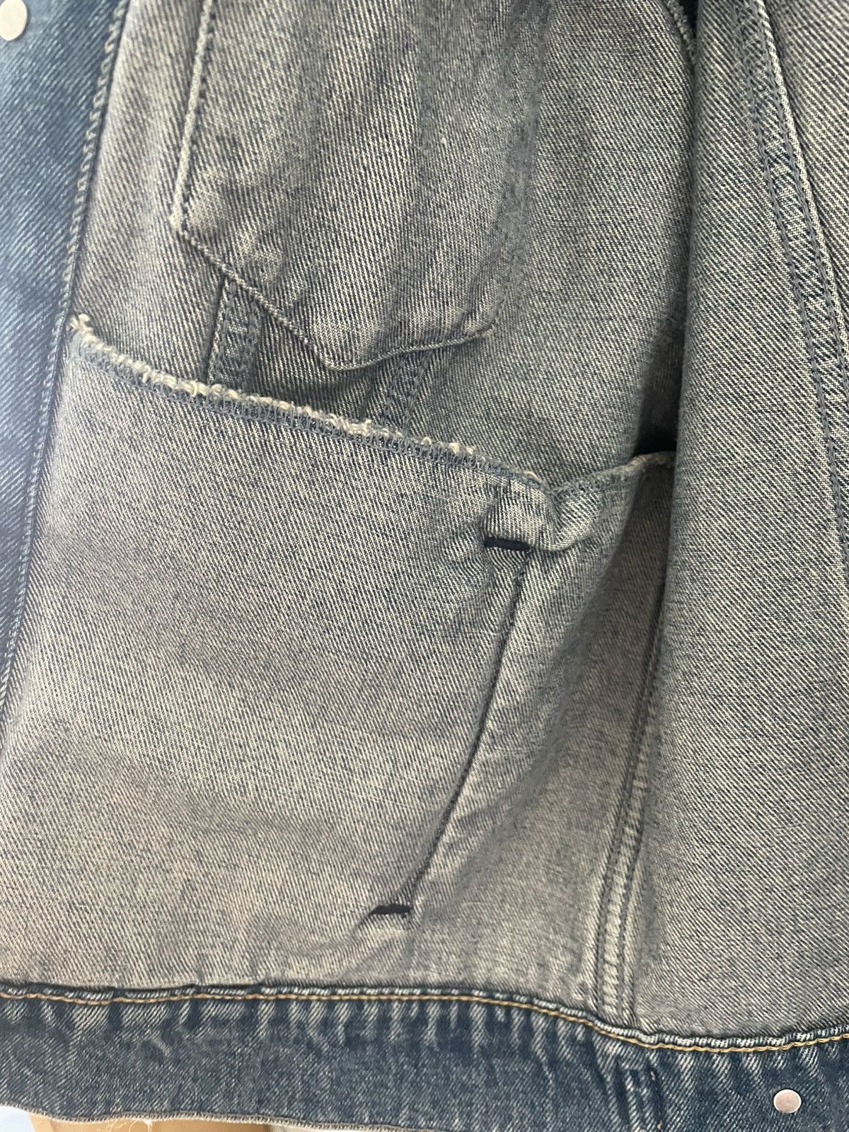 Balenciaga Balenciaga Logo Campaign Distressed Denim Jacket Size US M / EU 48-50 / 2 - 8 Thumbnail