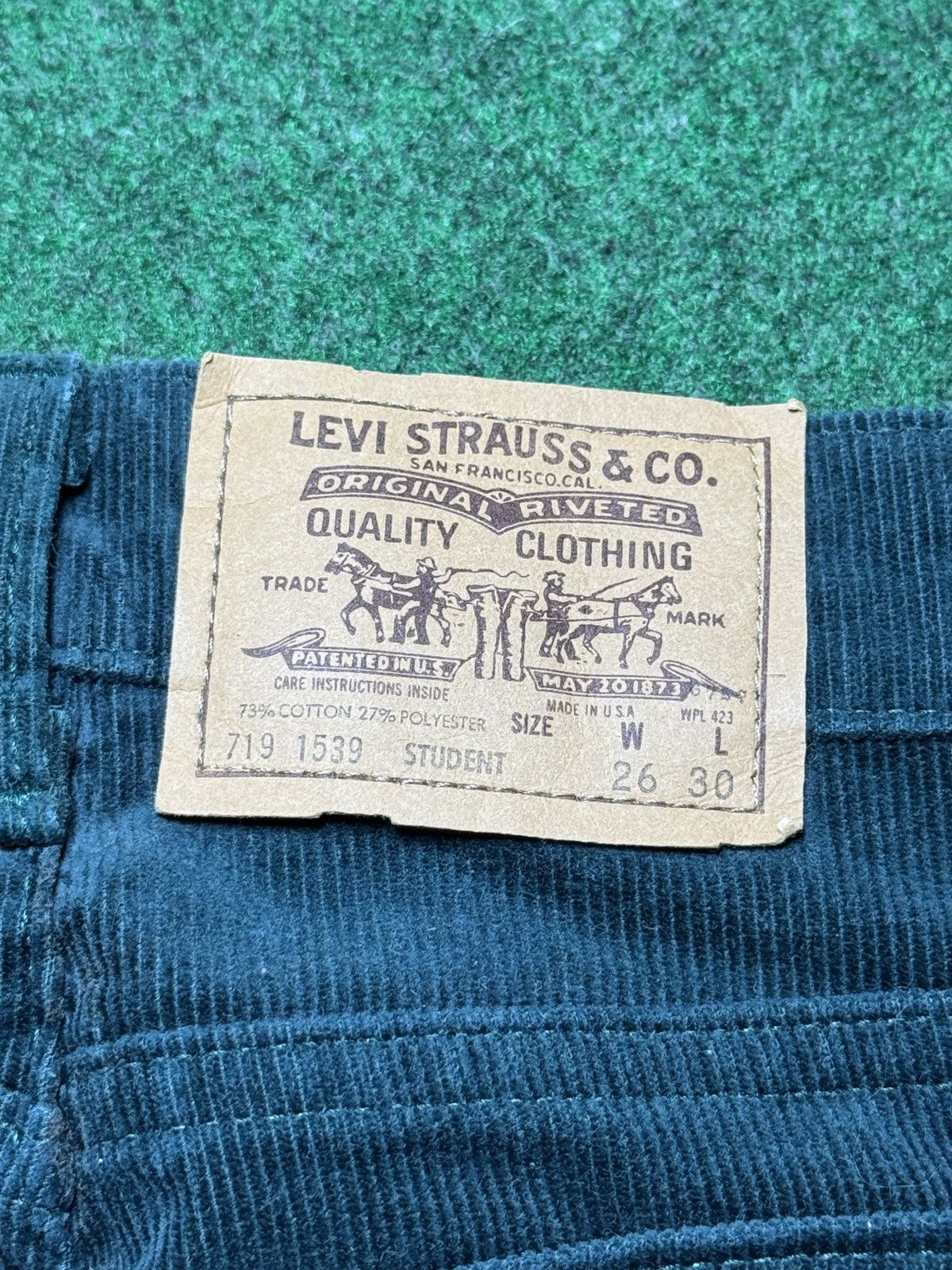 Levi's Vintage Clothing Vintage 70s Levi’s Student Retro Green Corduroy 25x30 Pants Size US 26 / EU 42 - 6 Thumbnail